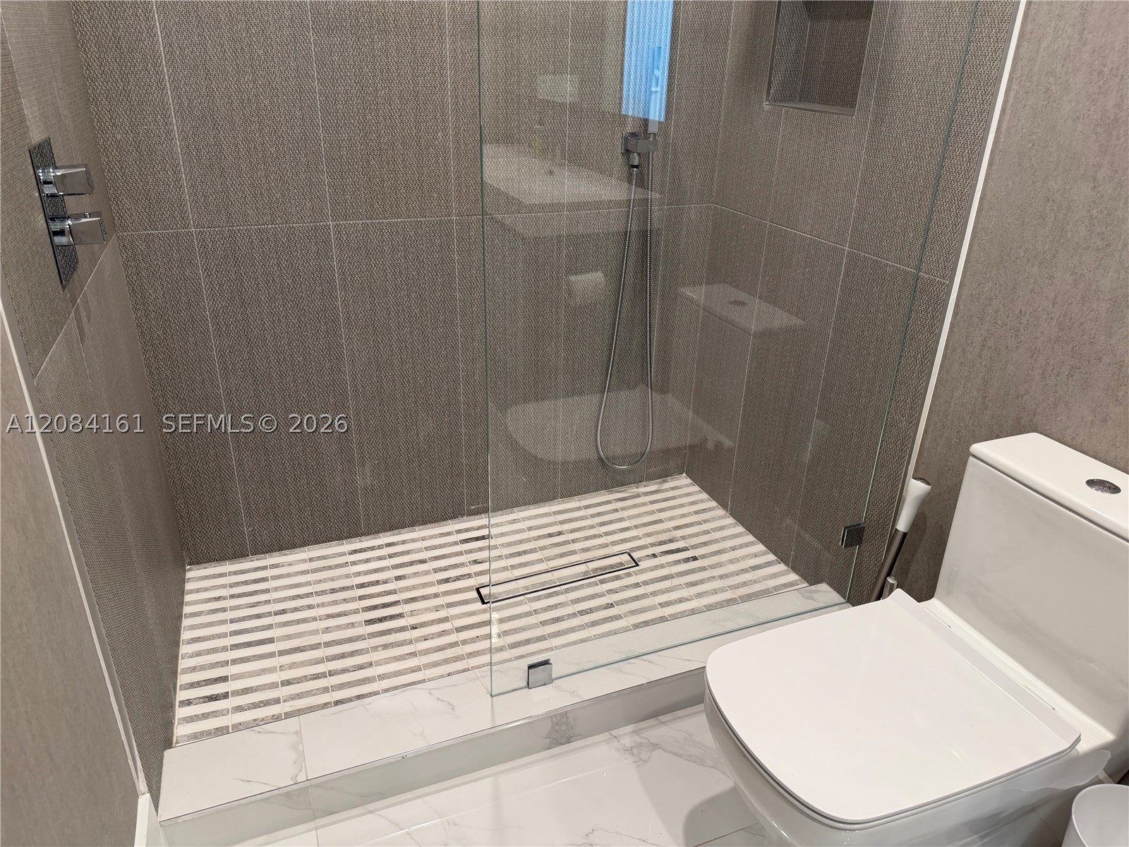106 Ne 16th Ter Property Photo 80