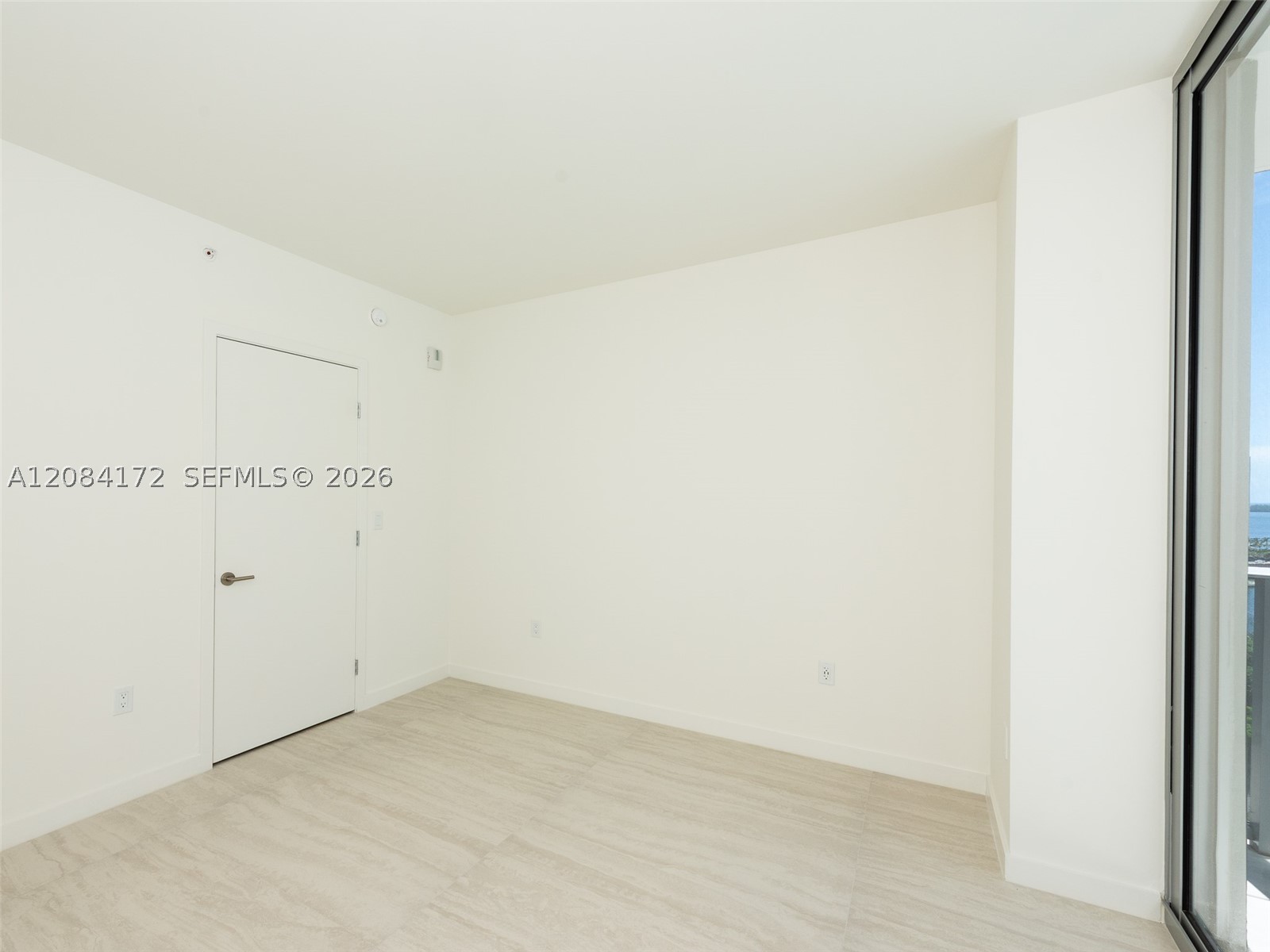 77 Se 5th St 1714 Property Photo 10