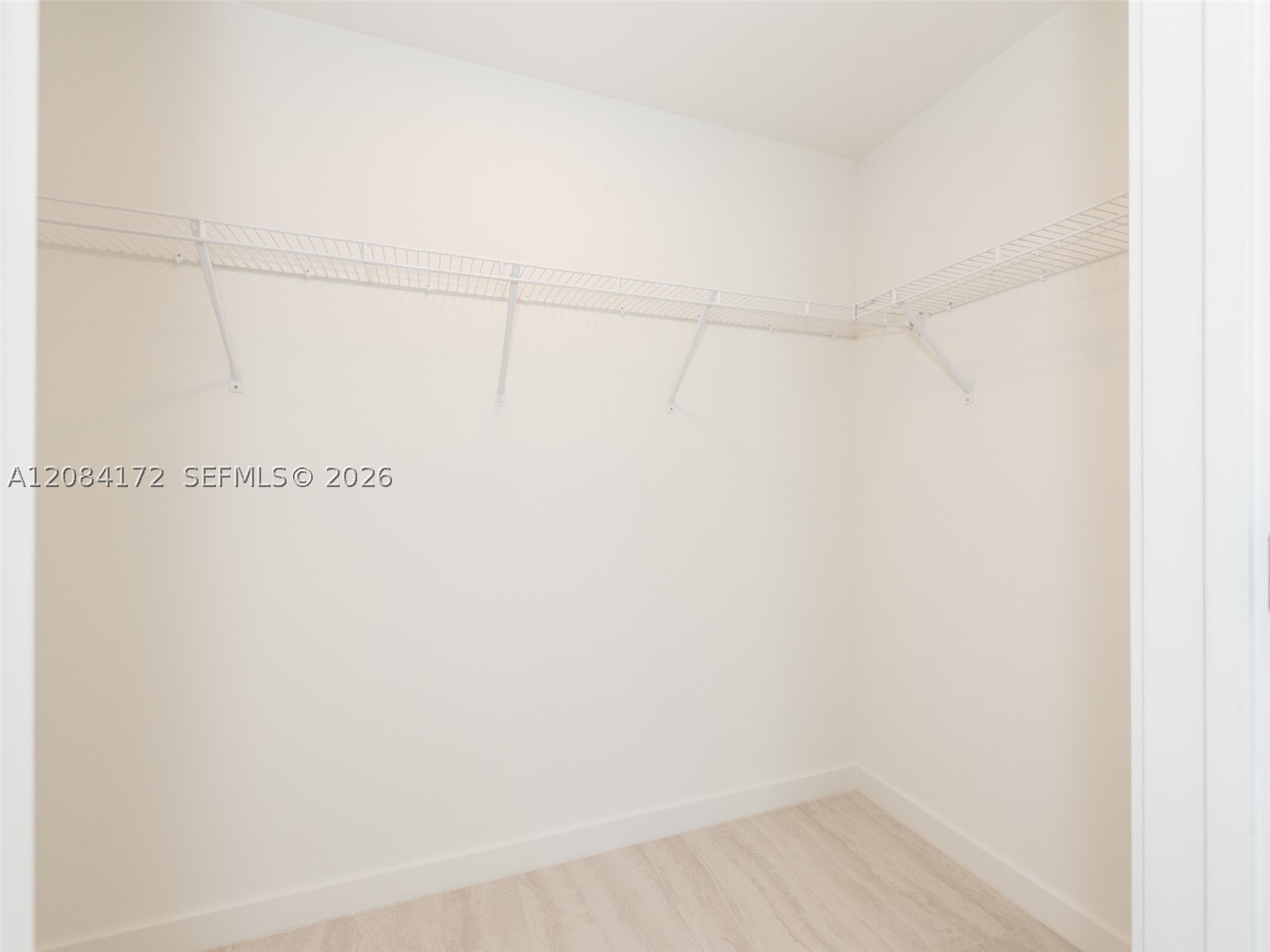 77 Se 5th St 1714 Property Photo 14