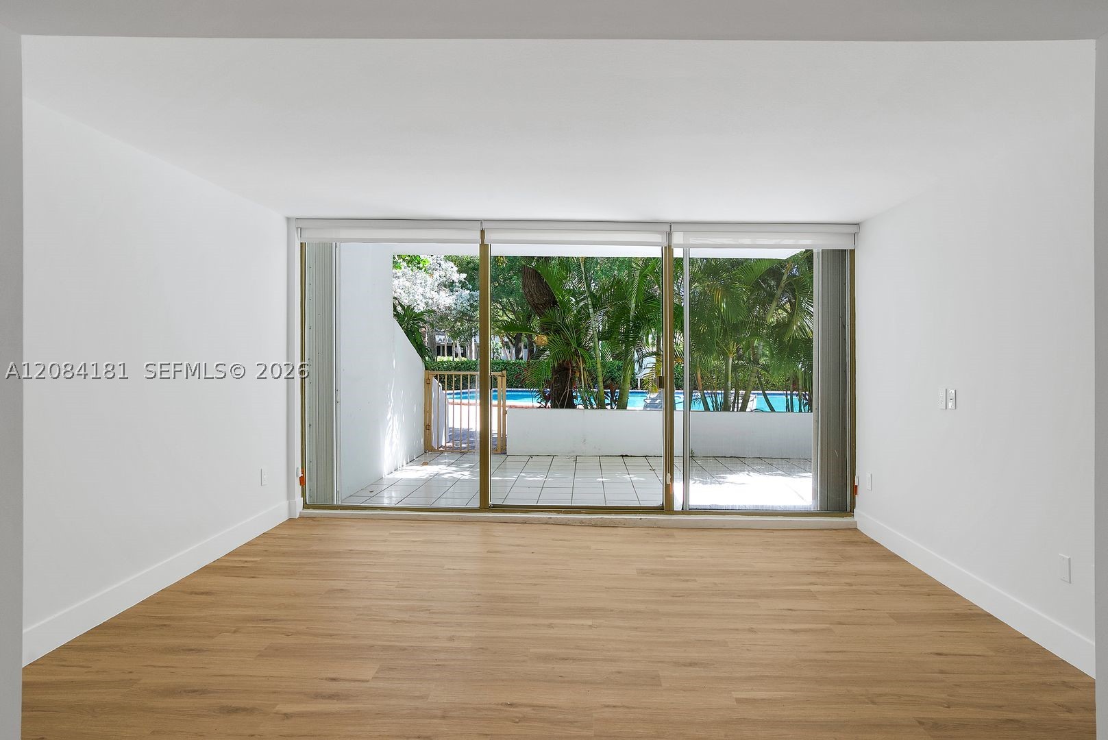 155 Ocean Lane Dr 103 Property Photo 17