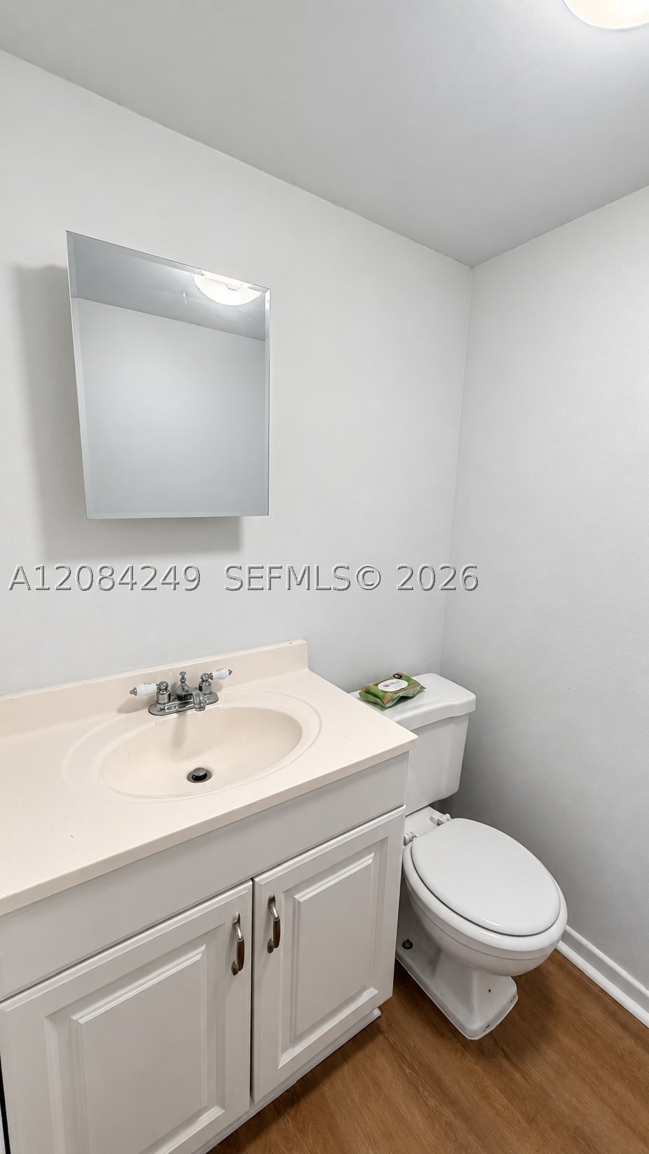 1990 Marseille Dr 407 Property Photo 11