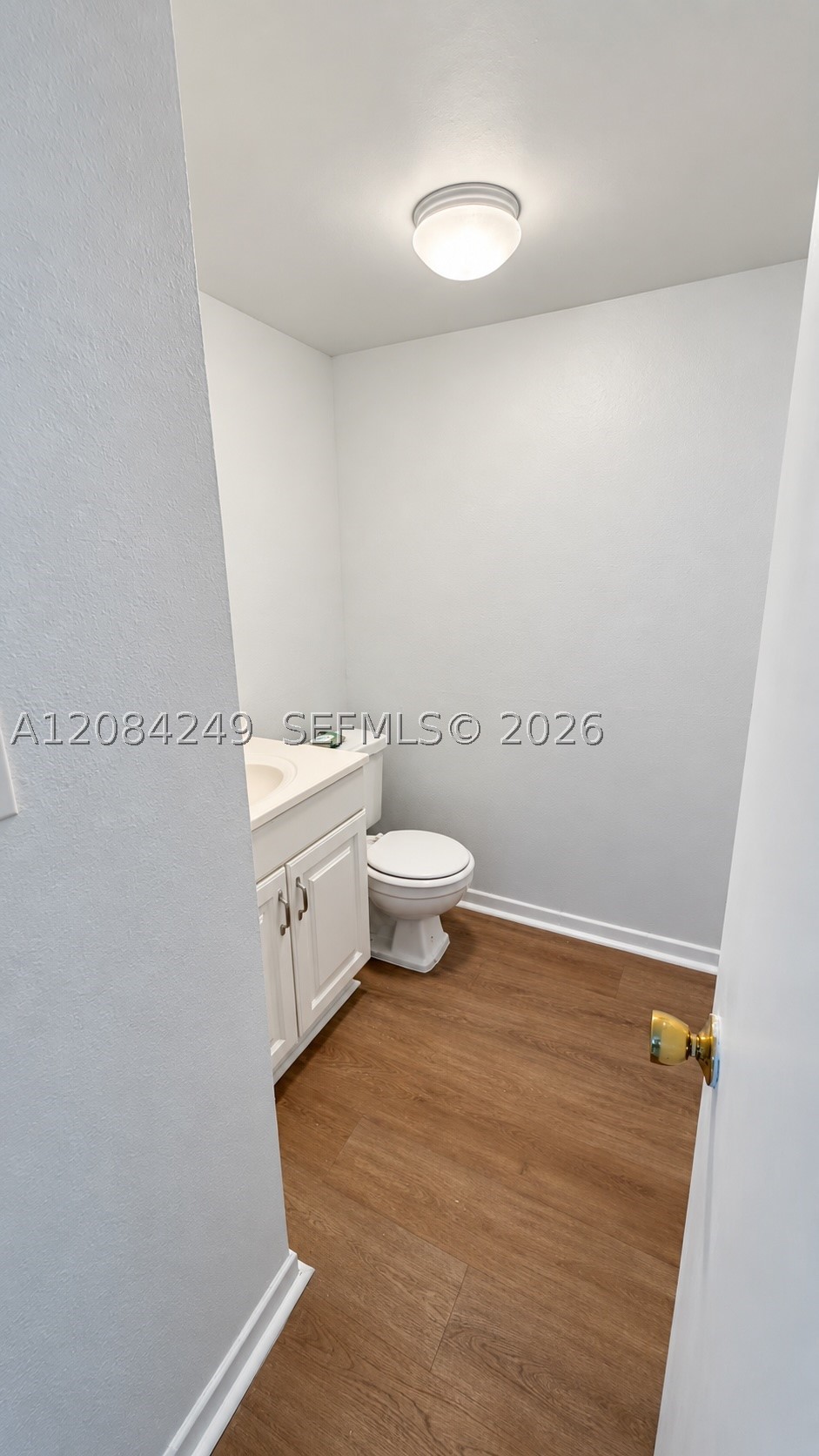 1990 Marseille Dr 407 Property Photo 13