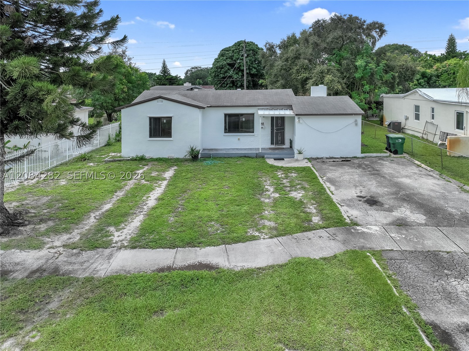 1146 Jann Ave Property Photo 1