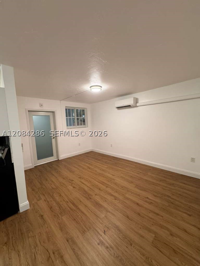 160 Ne 55th St 3 Property Photo 3