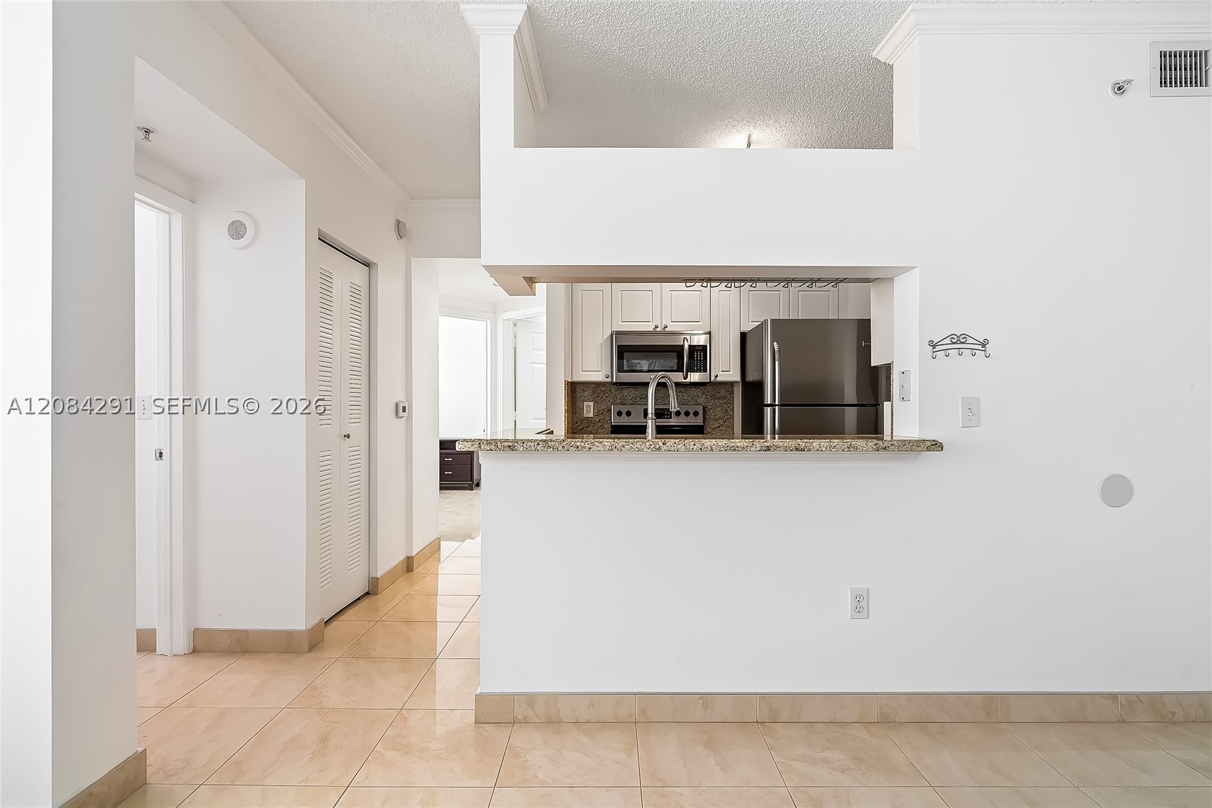 17150 N Bay Rd 2618 Property Photo 5