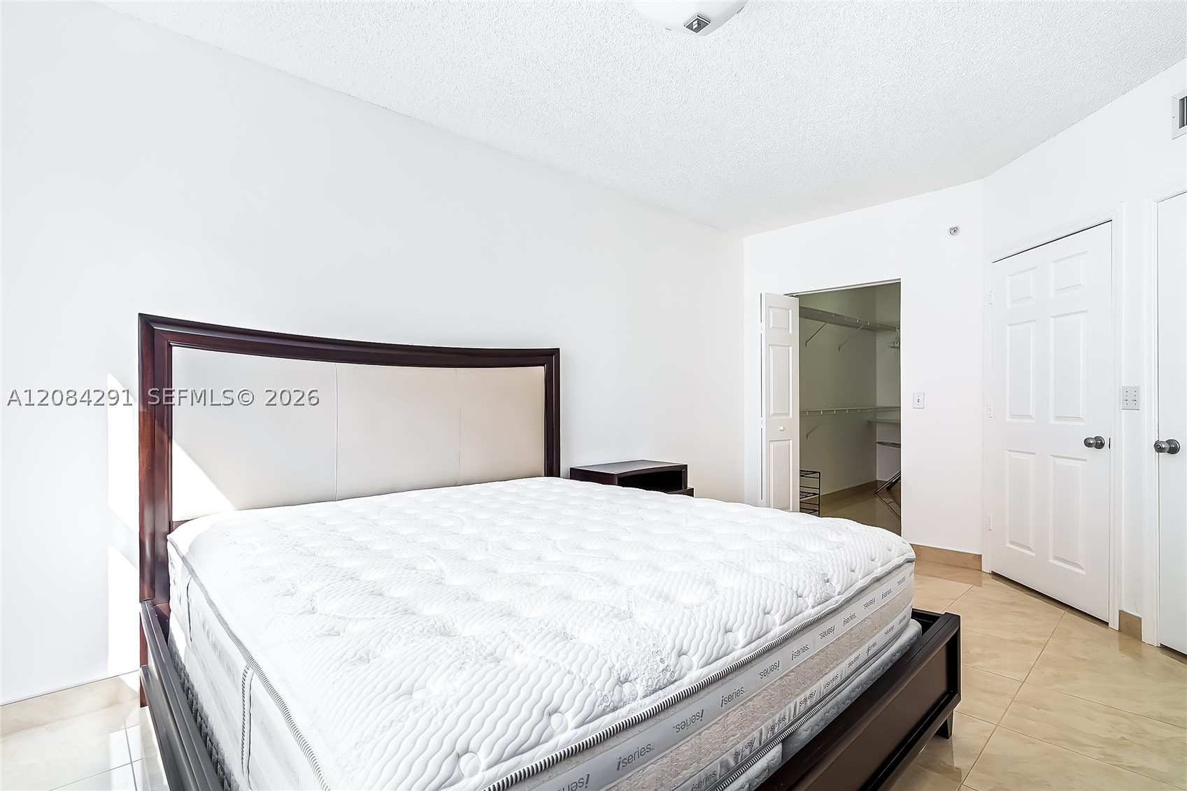 17150 N Bay Rd 2618 Property Photo 16