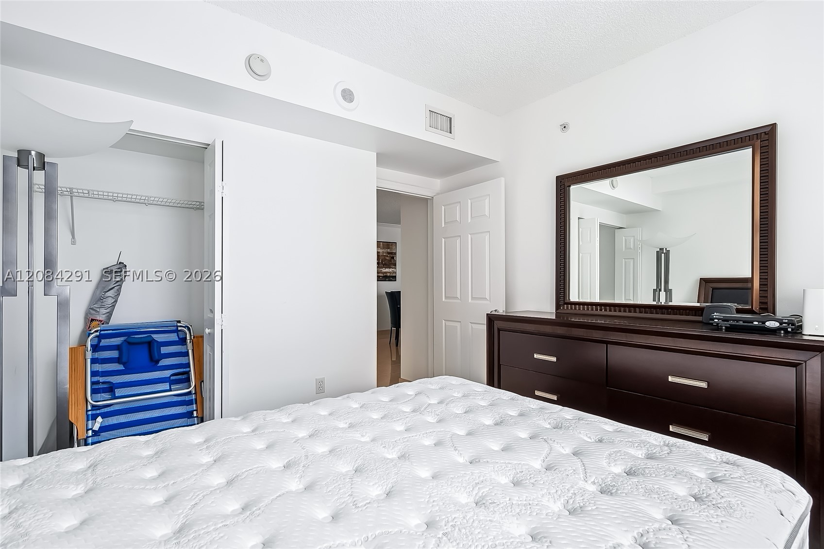 17150 N Bay Rd 2618 Property Photo 23