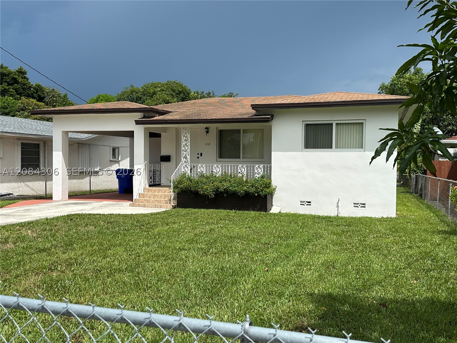 1221 NW 34th Ave 1221 Property Photo 1