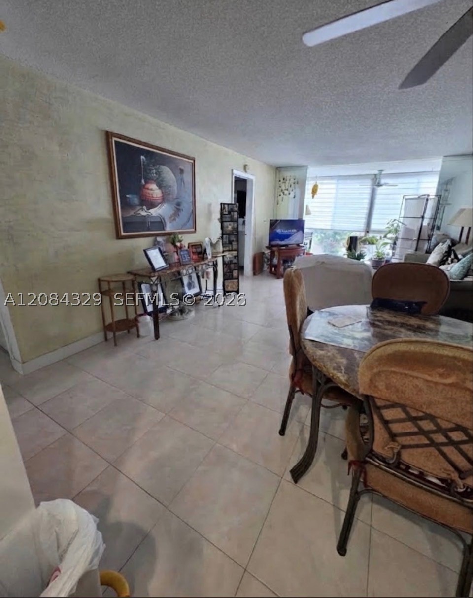 3051 E Sunrise Lakes Dr 211 Property Photo 9