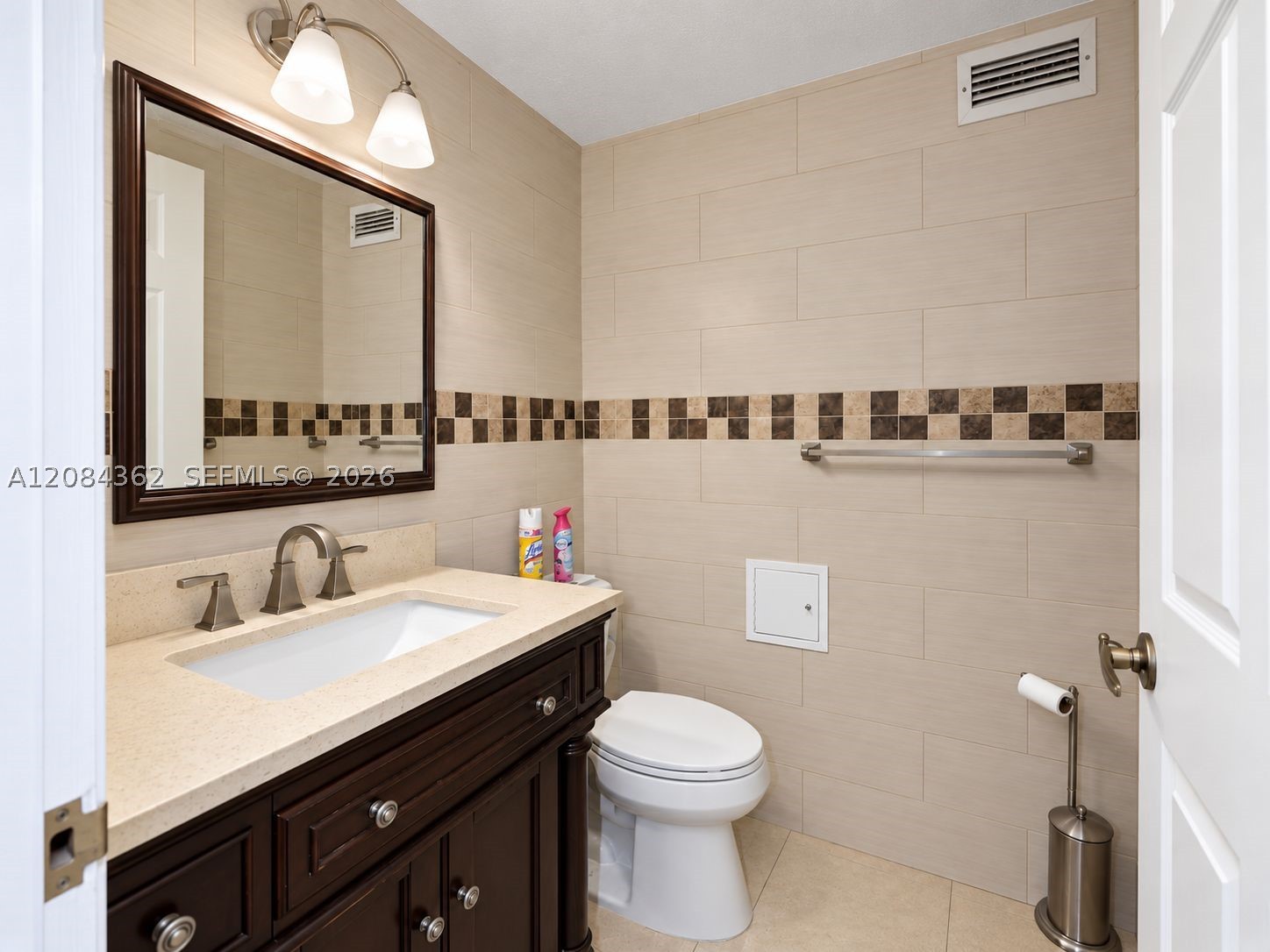 2501 S Ocean Dr 323 Property Photo 10