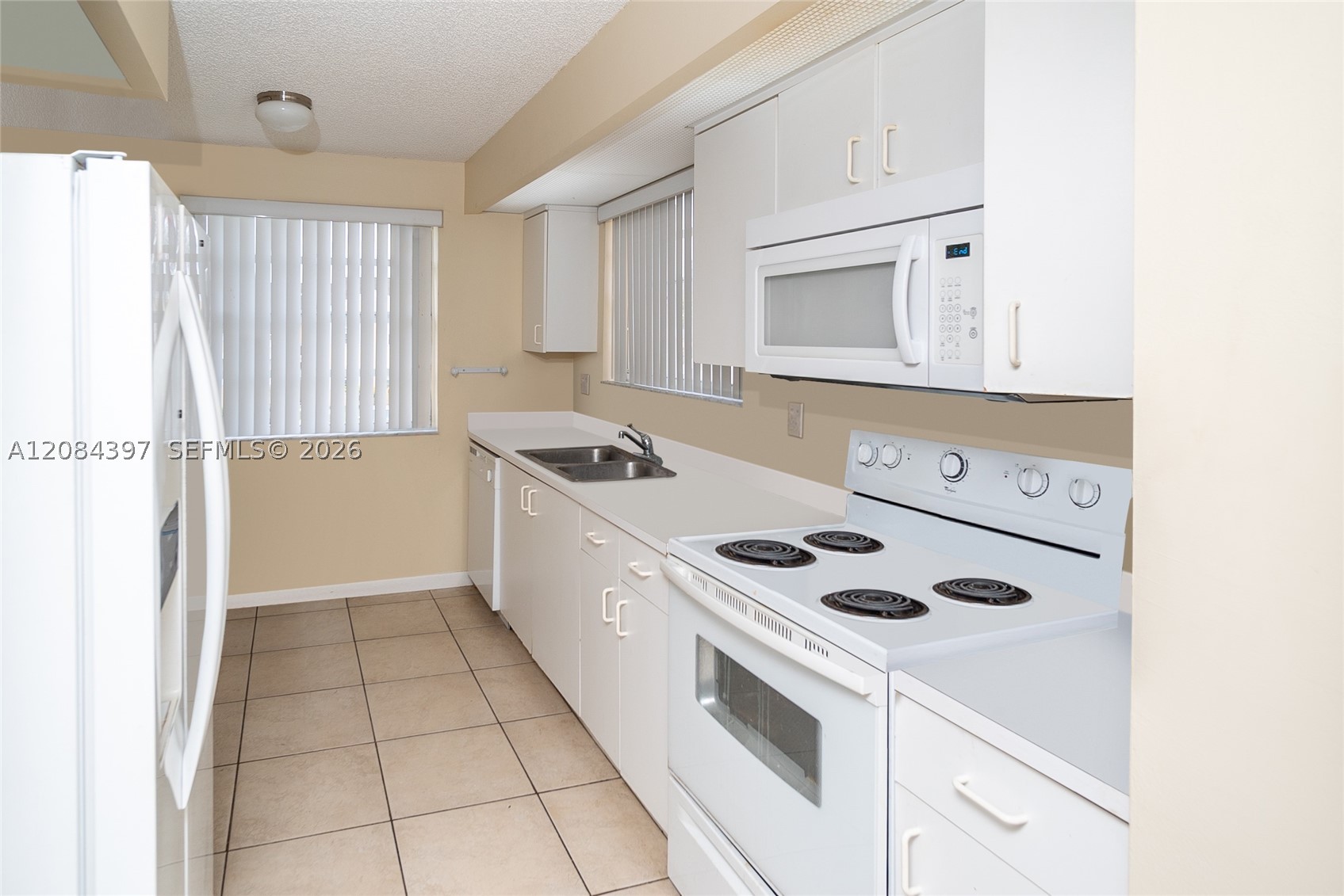 2220 Se 27th Dr 205-b Property Photo 7