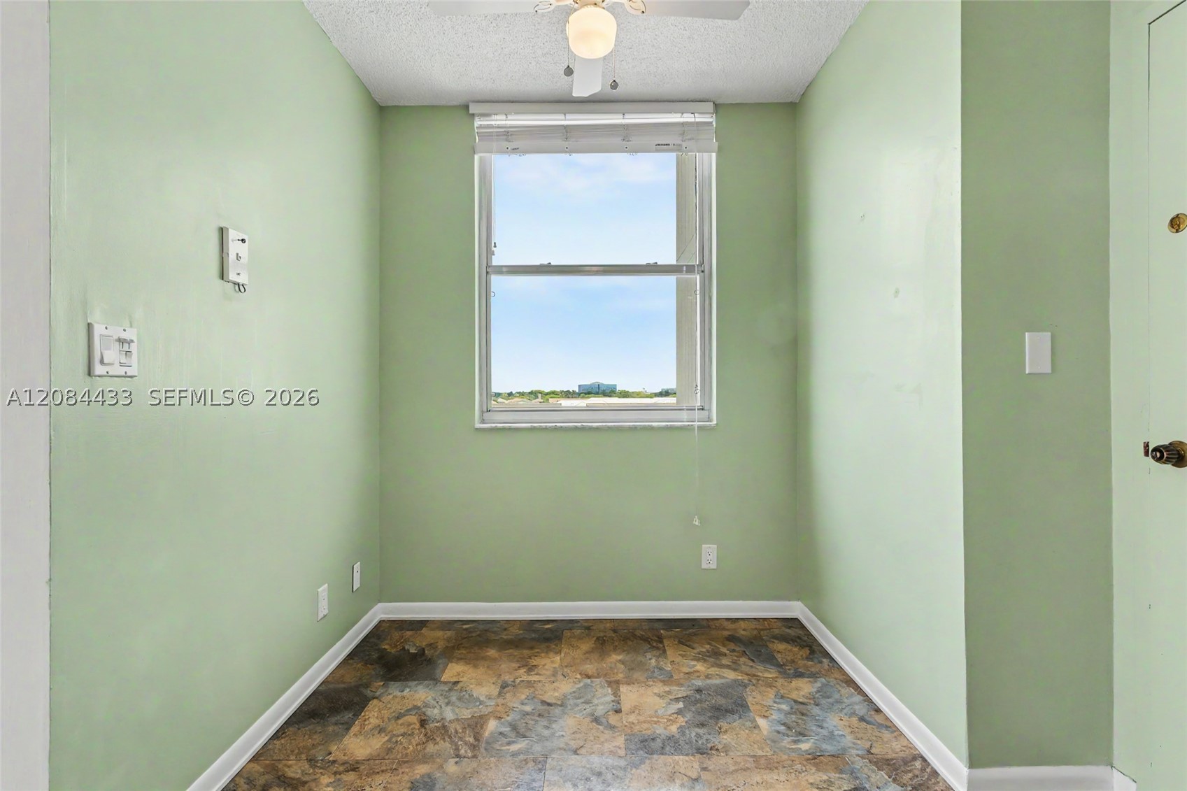 4330 Hillcrest Dr 520 Property Photo 17