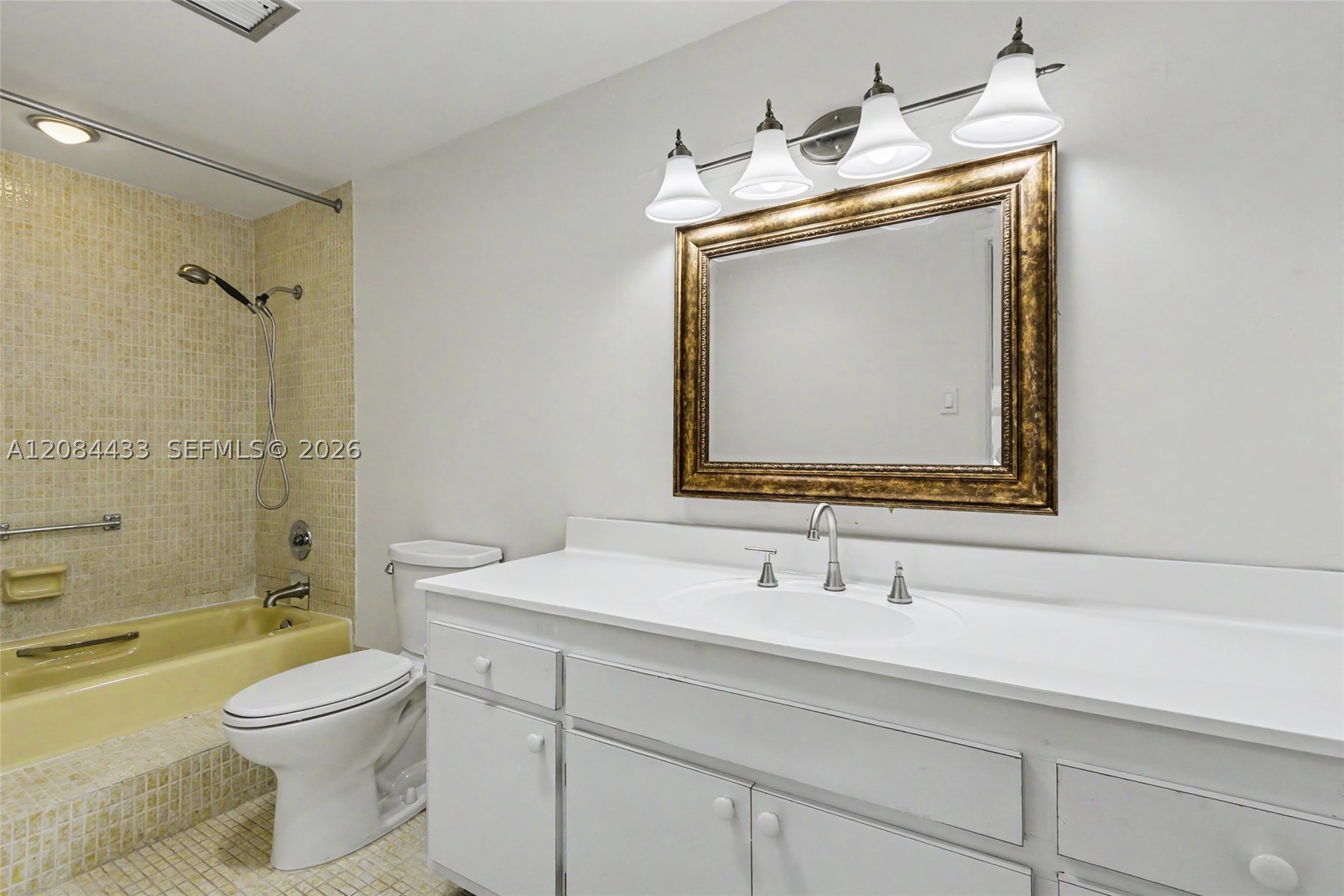 4330 Hillcrest Dr 520 Property Photo 24