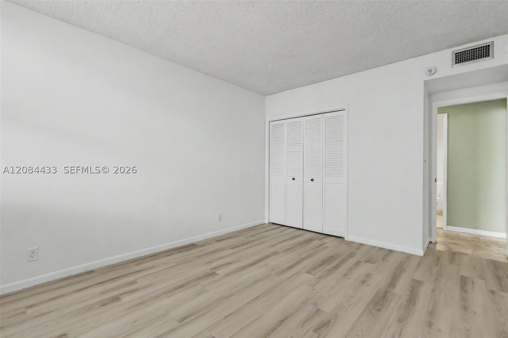 4330 Hillcrest Dr 520 Property Photo 29