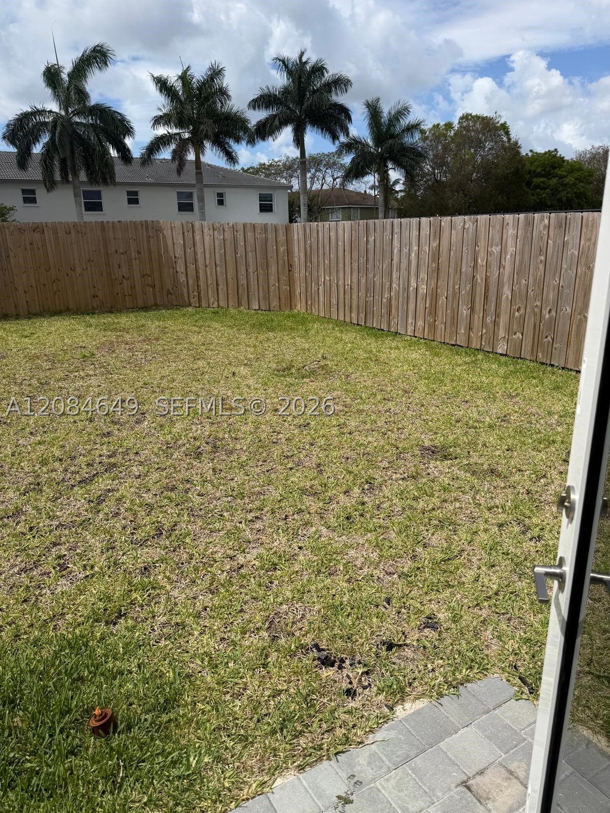 2618 Se 9th St Property Photo 7