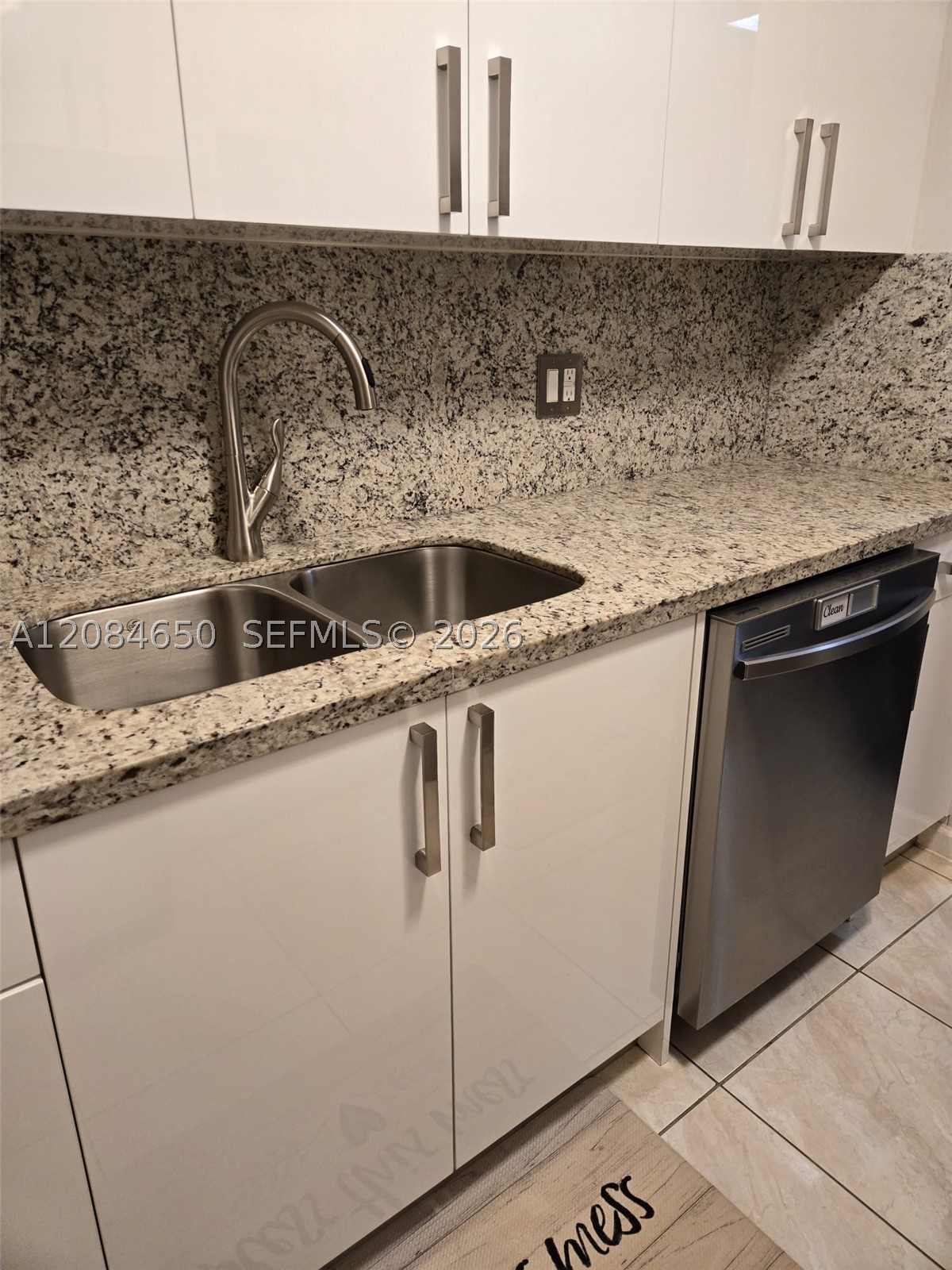 14321 N Kendall Dr 210f Property Photo 16