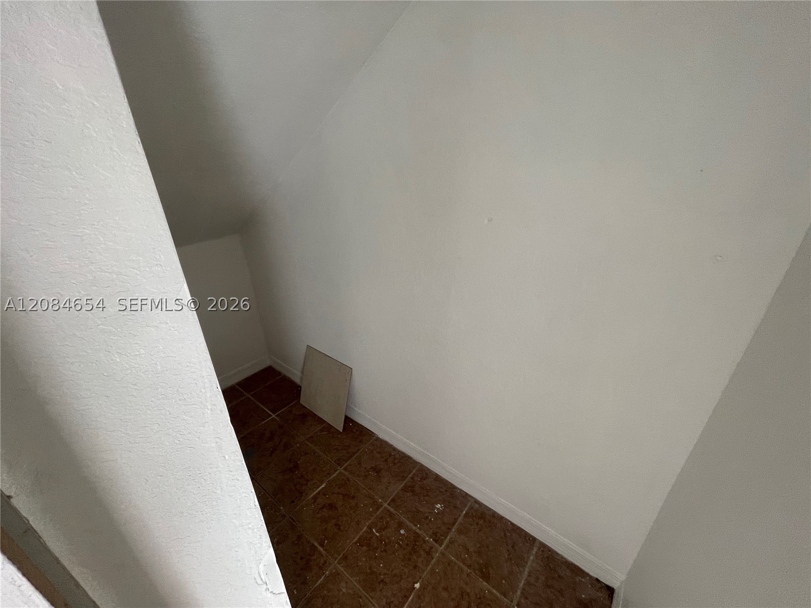 1251 Se 31st Ct 106-54 Property Photo 15
