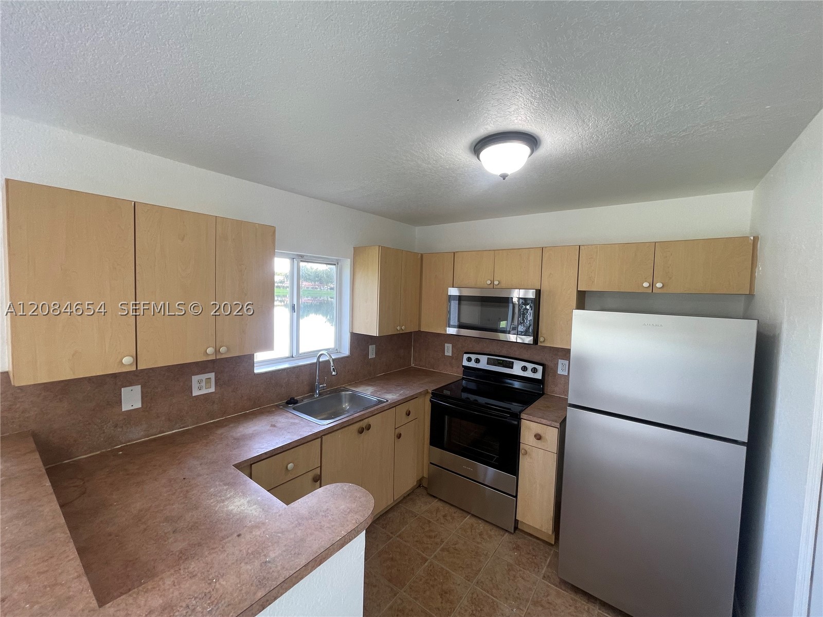 1251 Se 31st Ct 106-54 Property Photo 17