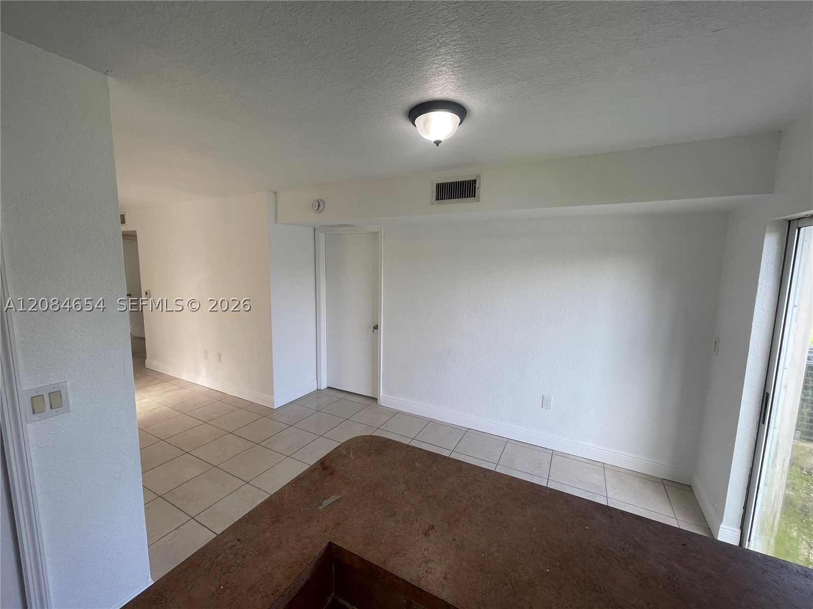 1251 Se 31st Ct 106-54 Property Photo 21
