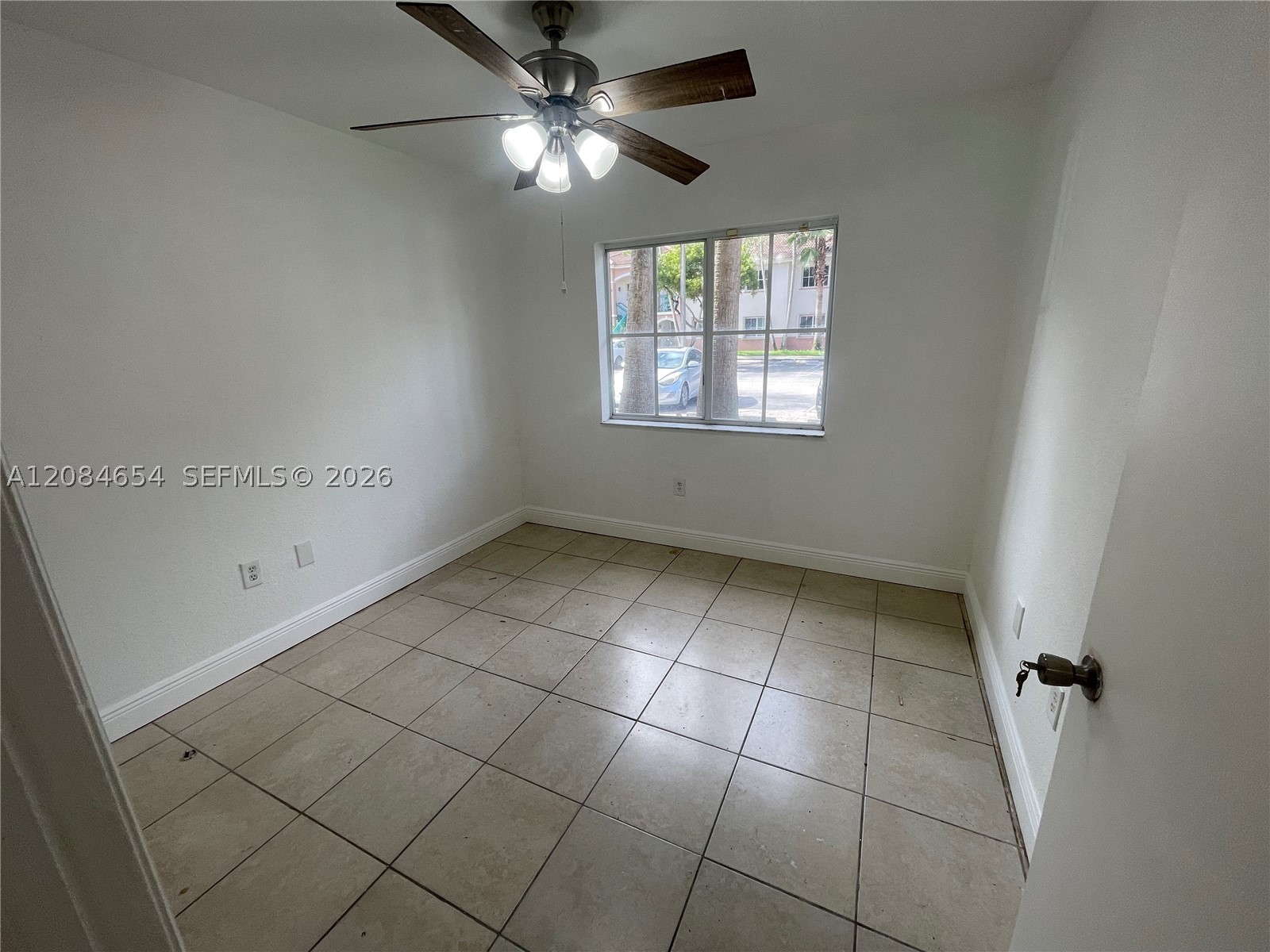 1251 Se 31st Ct 106-54 Property Photo 35