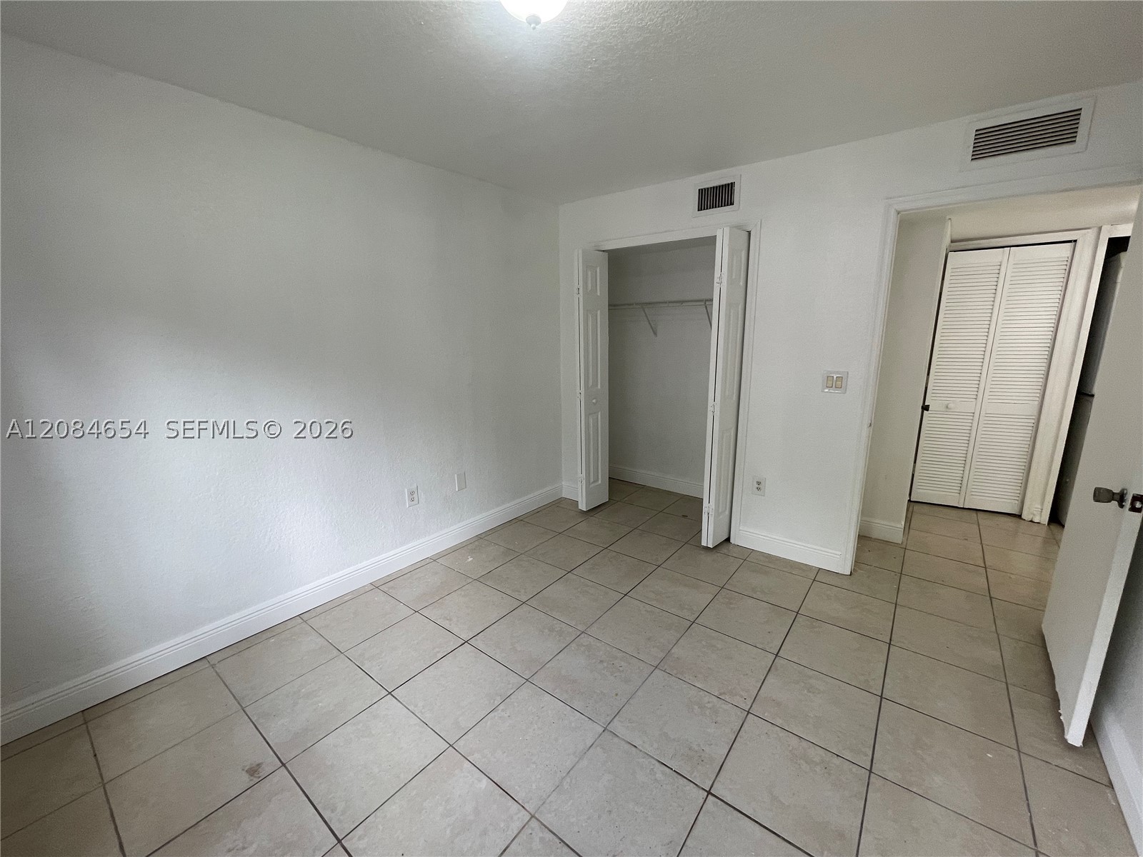 1251 Se 31st Ct 106-54 Property Photo 41