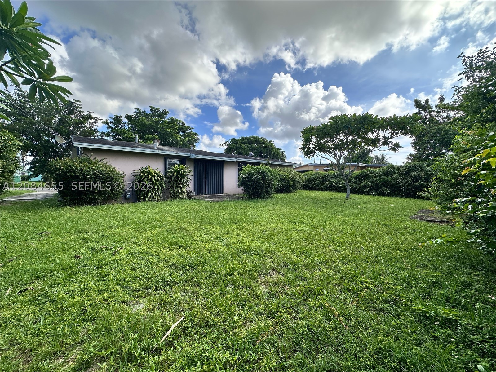 1410 Nw 174th St Property Photo 3