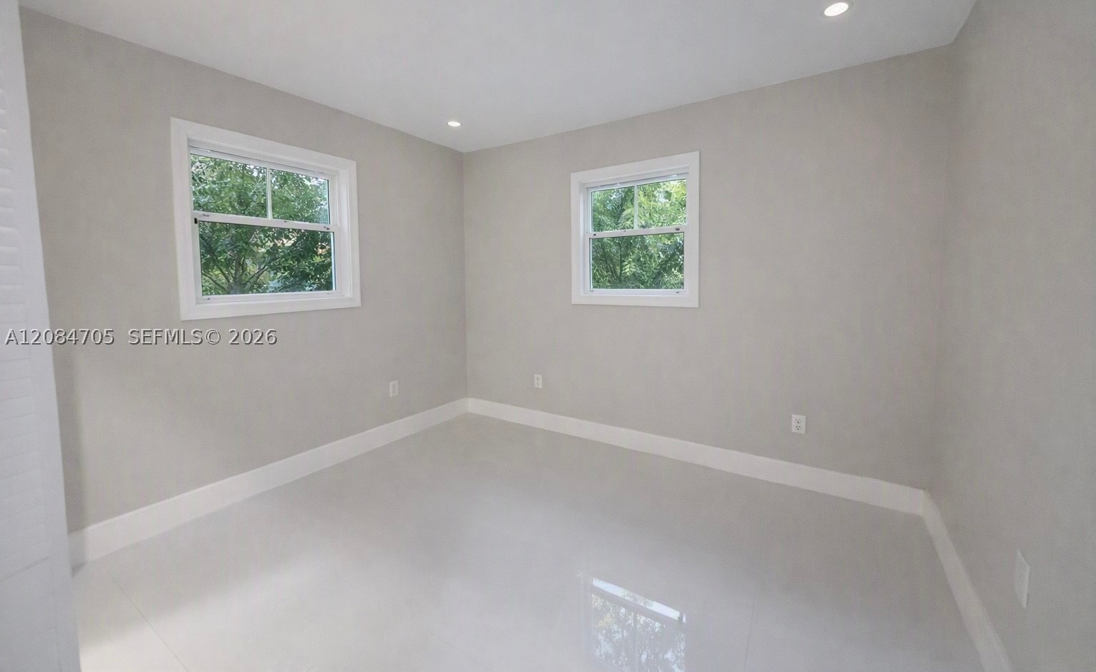 2221 Nw 170th St Property Photo 15
