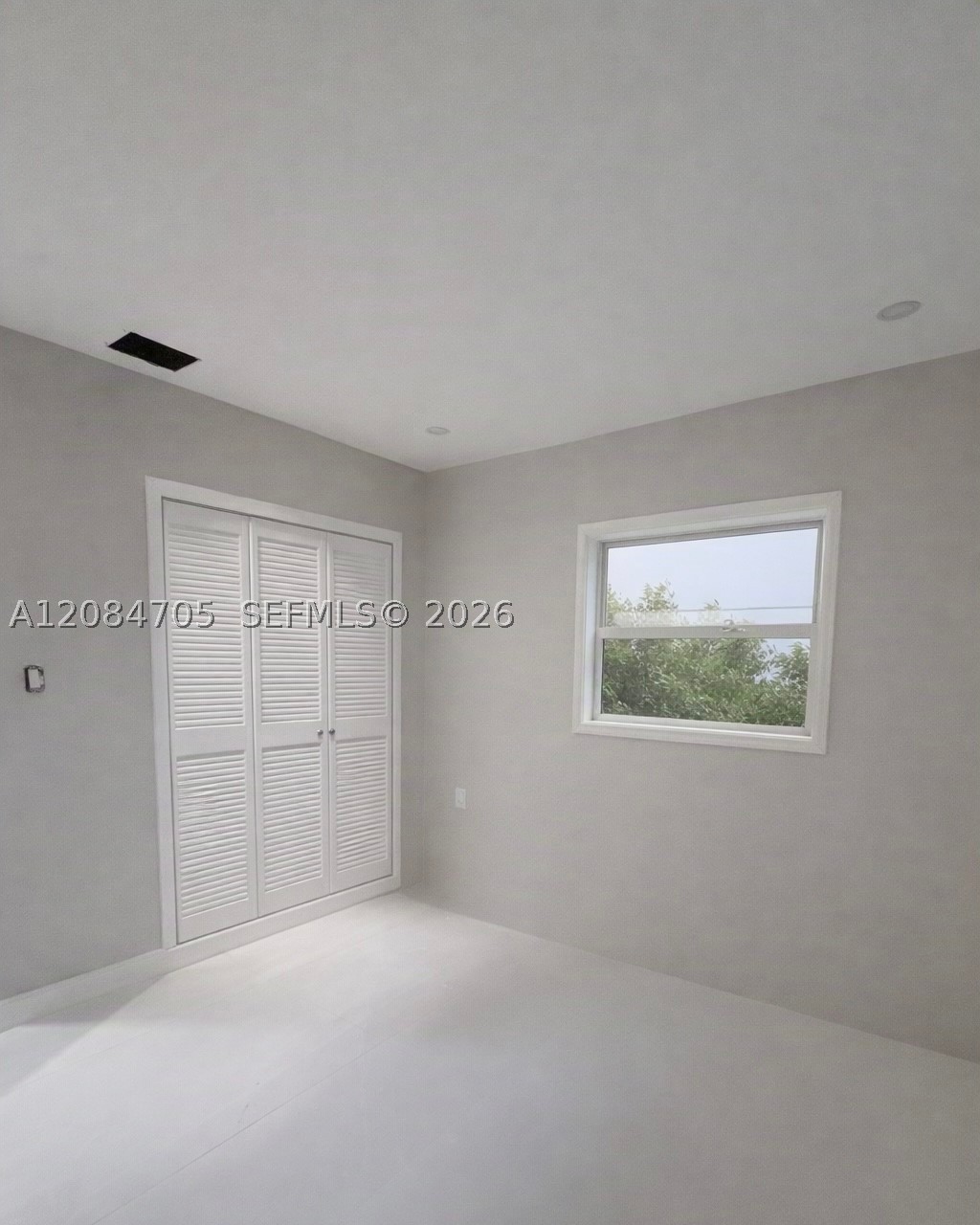 2221 Nw 170th St Property Photo 16