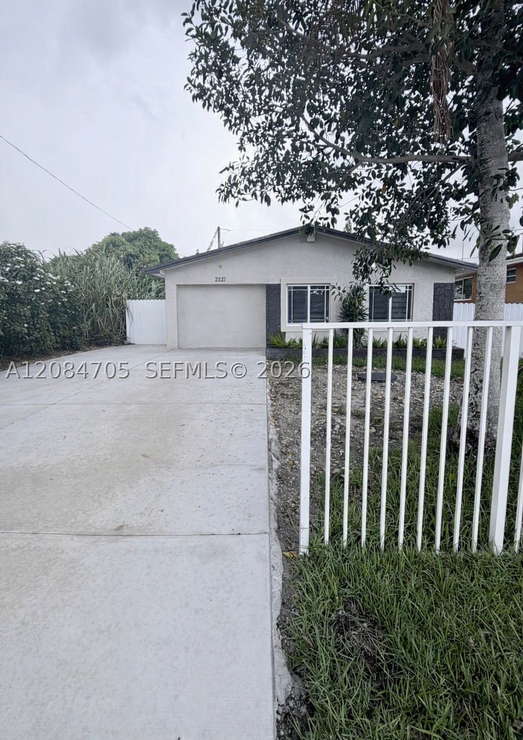 2221 Nw 170th St Property Photo 21