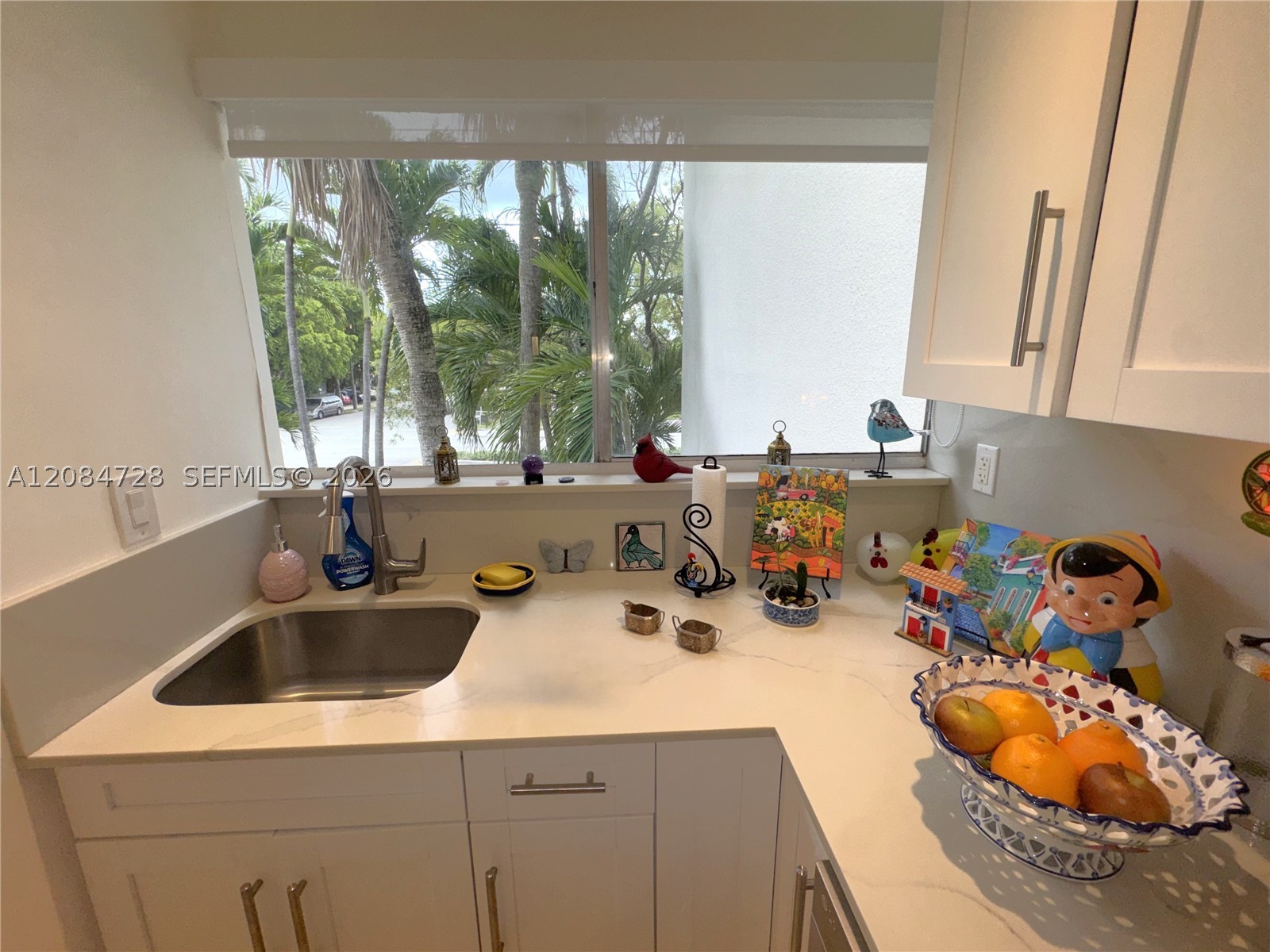 1910 Sw 17th Ave 8 Property Photo 7