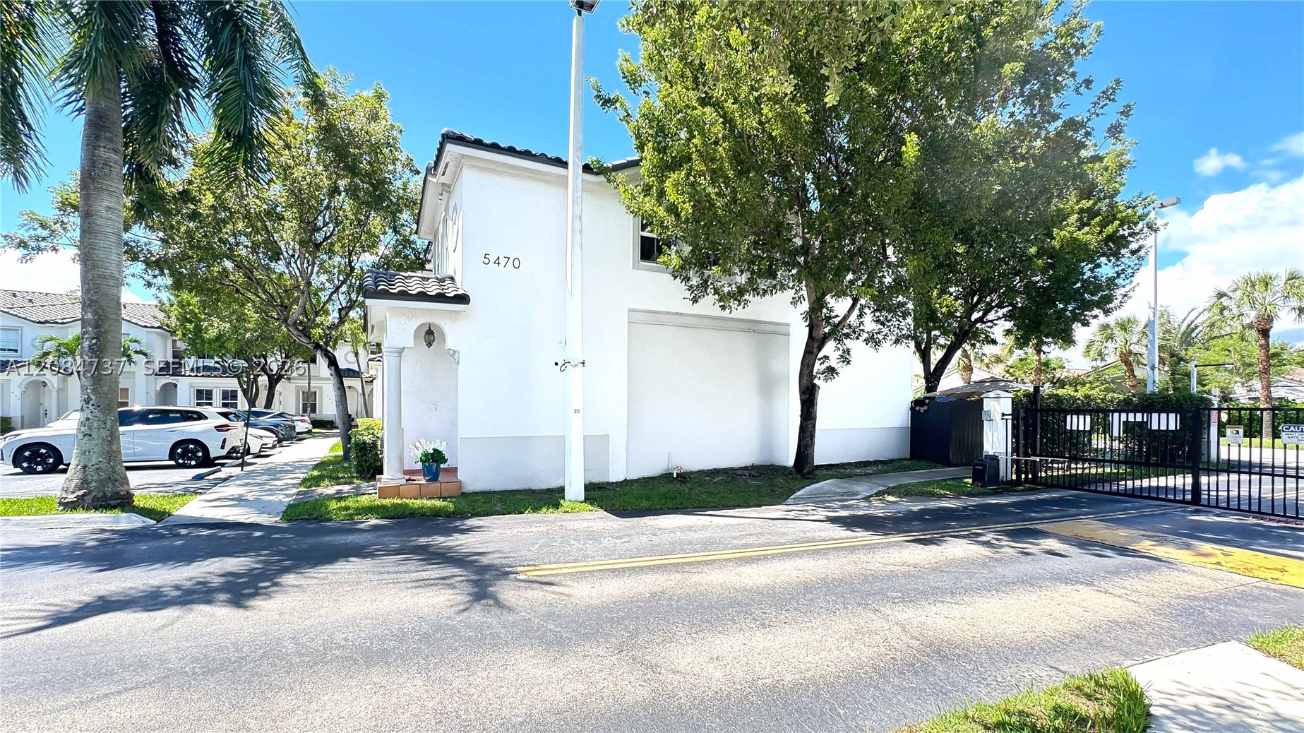 5470 Nw 107th Ave 801 Property Photo 4