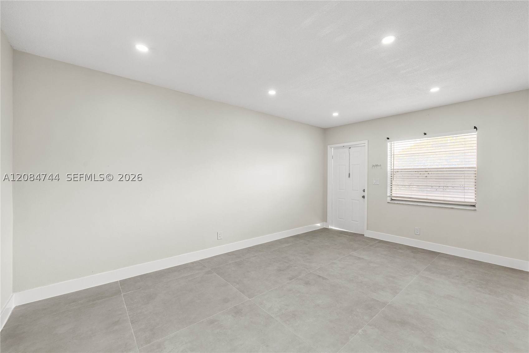 2418 Polk St 204 Property Photo 9