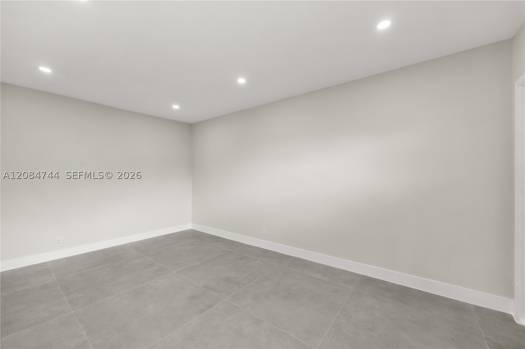 2418 Polk St 204 Property Photo 10