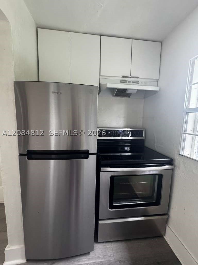 1121 NW 40th St 4 Property Photo 1