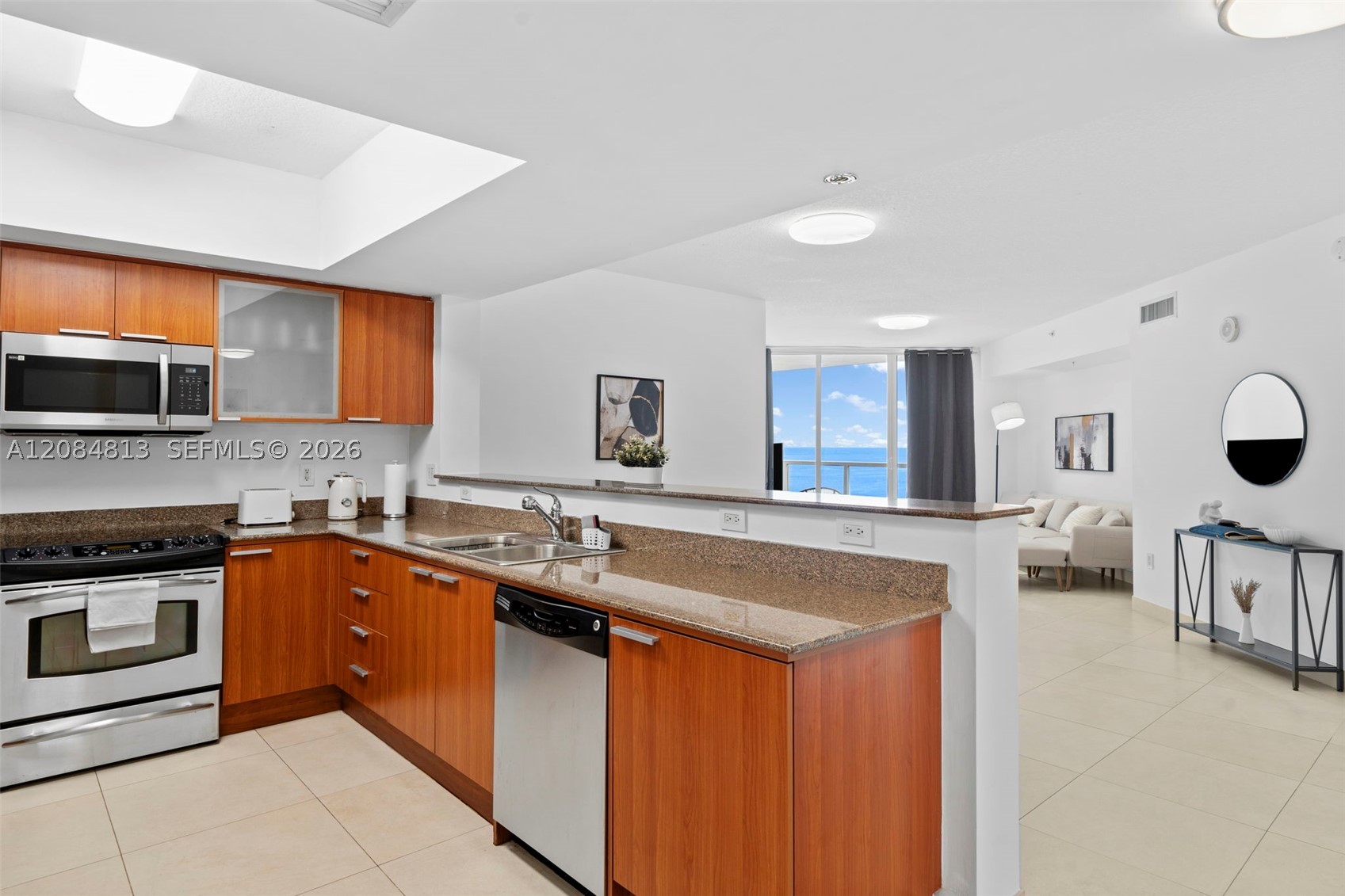 16699 Collins Ave 1710 Property Photo 6