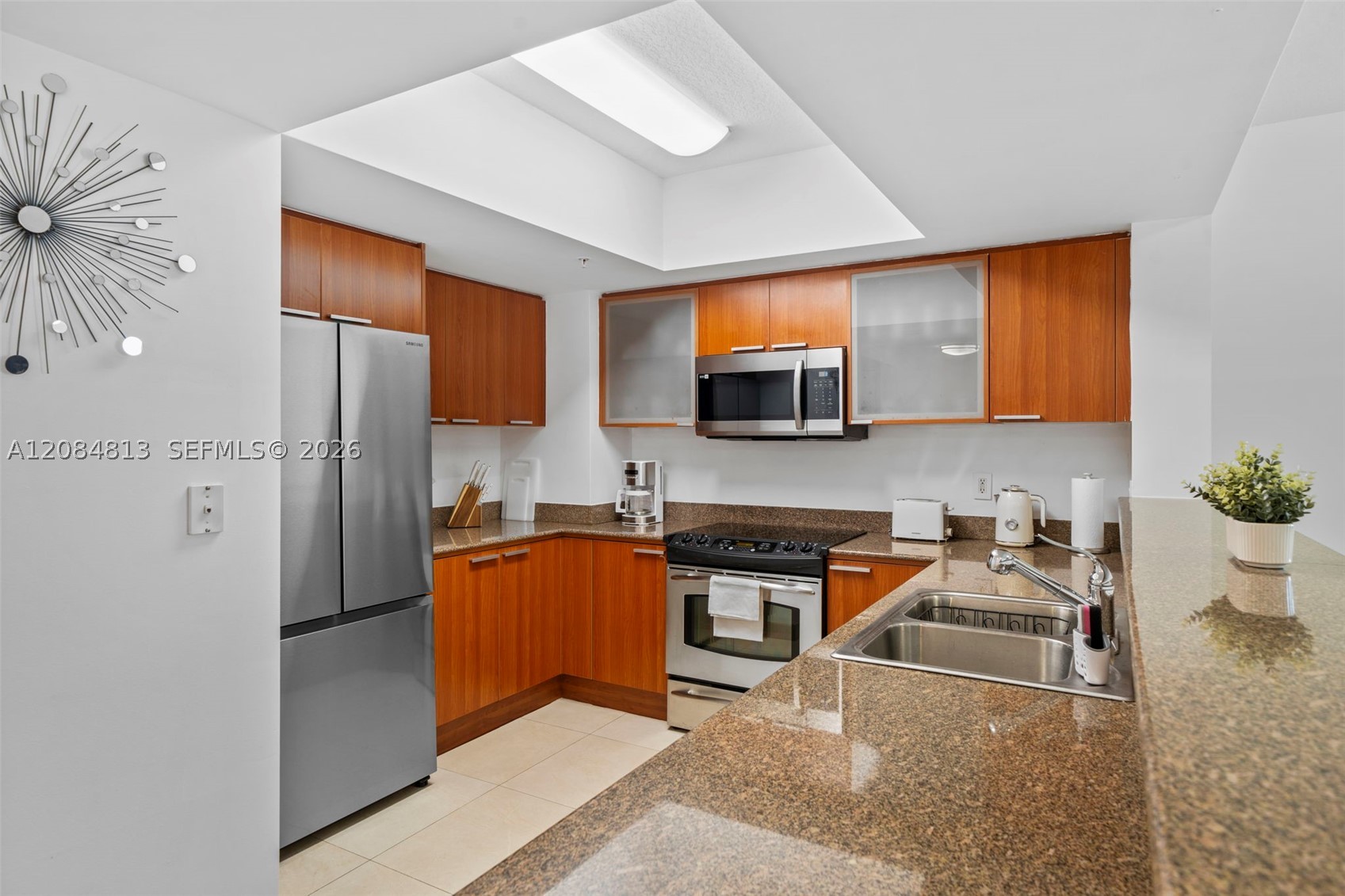 16699 Collins Ave 1710 Property Photo 8