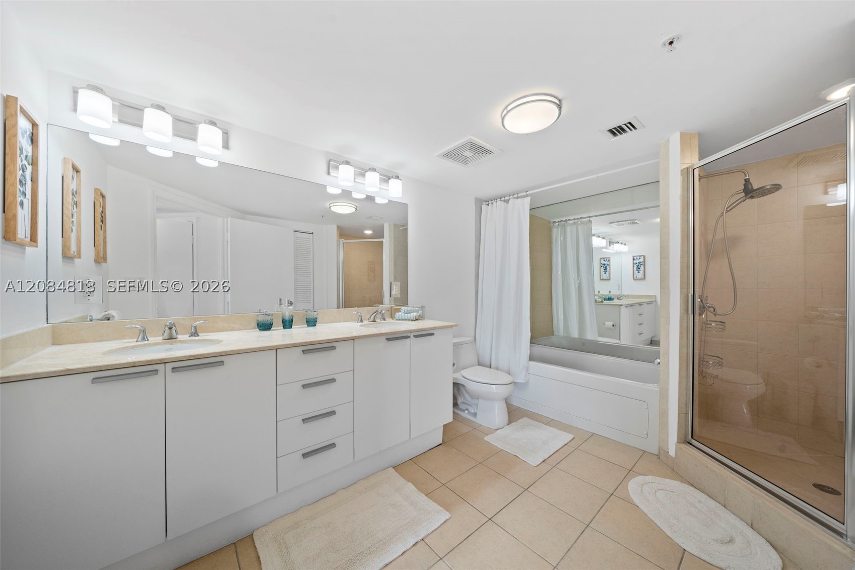 16699 Collins Ave 1710 Property Photo 11