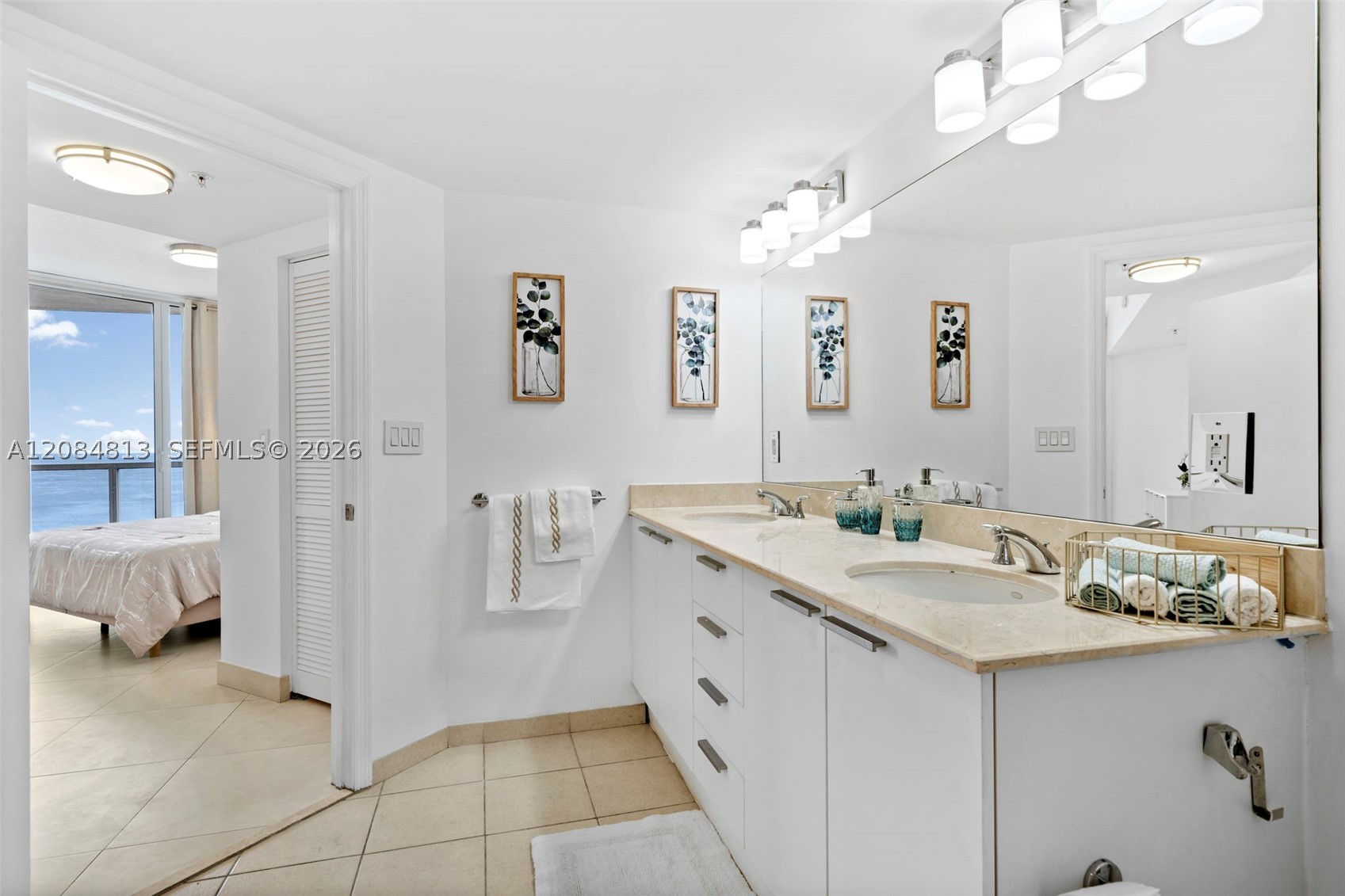 16699 Collins Ave 1710 Property Photo 12