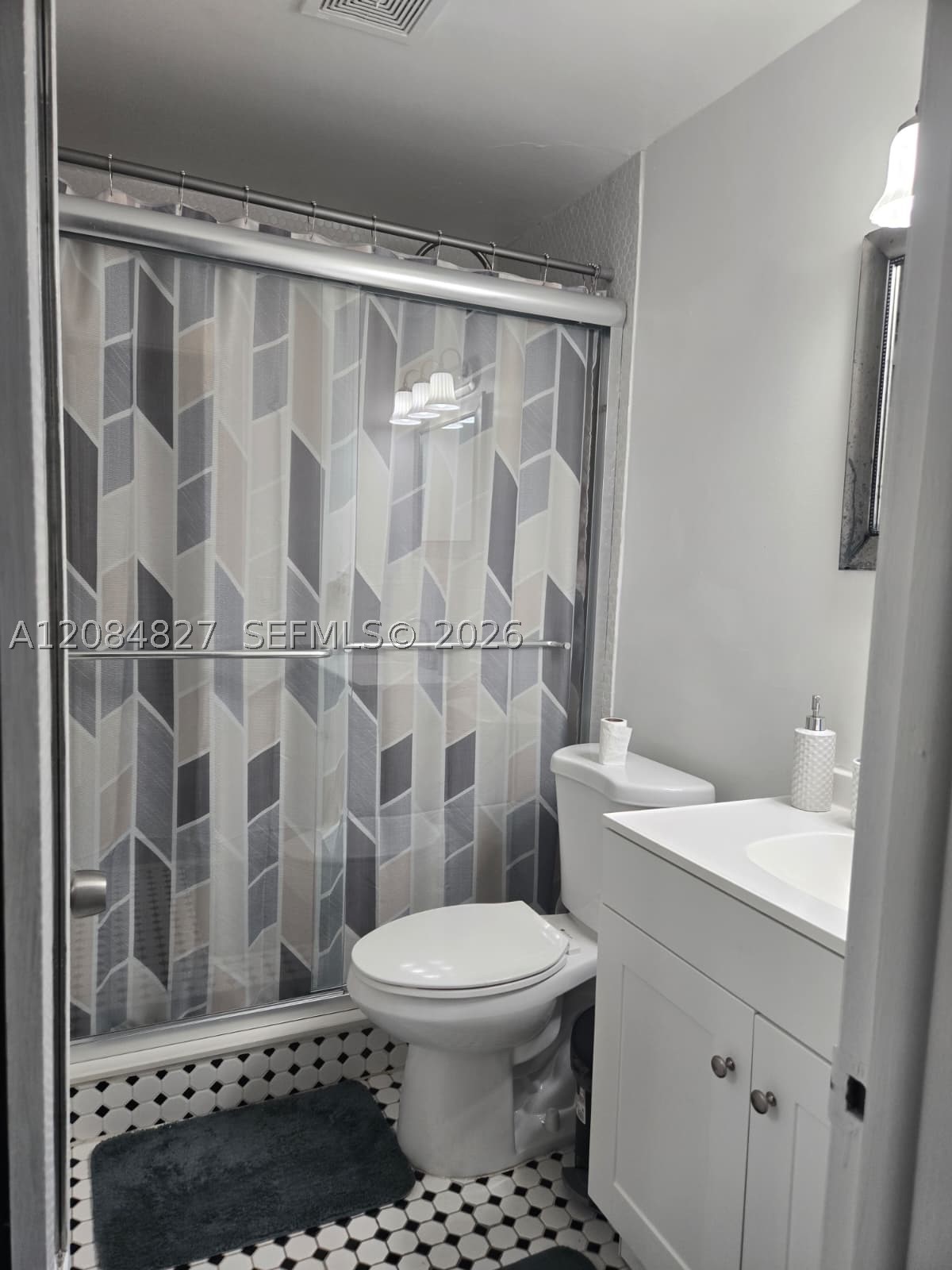 900 Sw 11th Ave 7c Property Photo 13