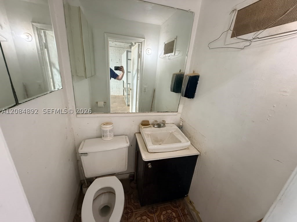 5912 Sw 25th St 3 Property Photo 8