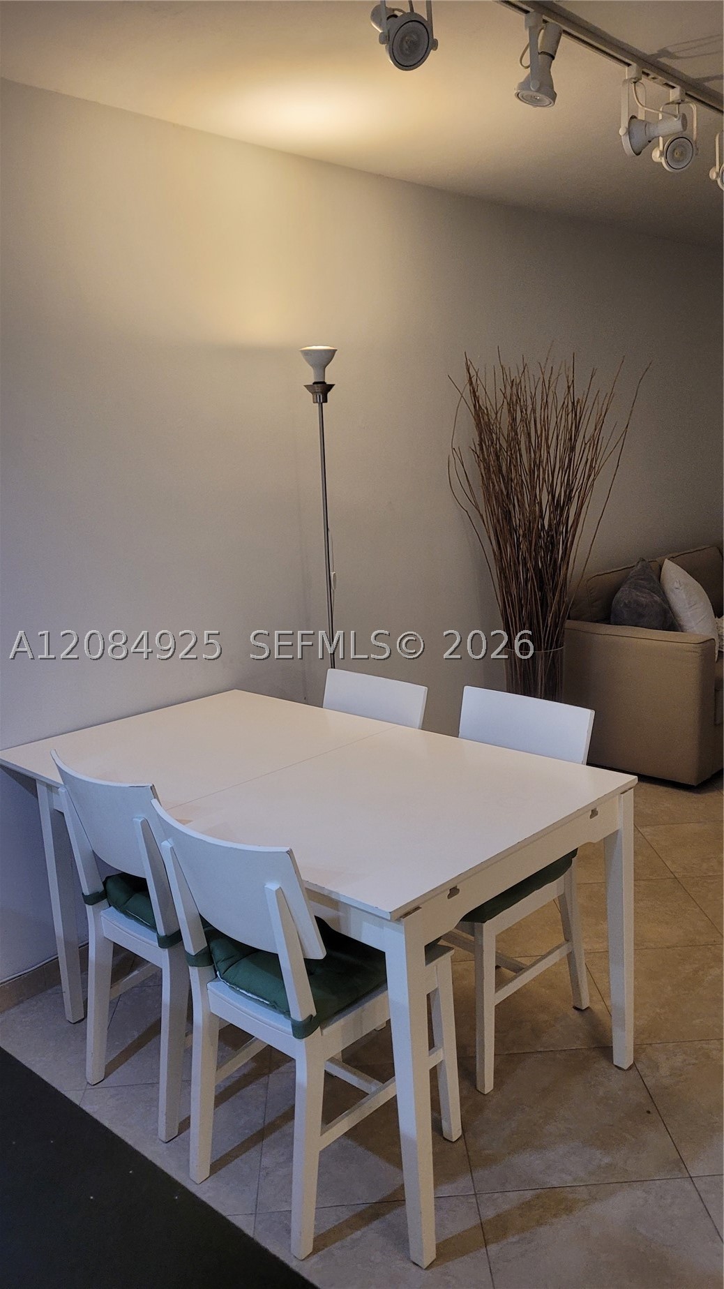 2899 Collins Ave 606 Property Photo 10