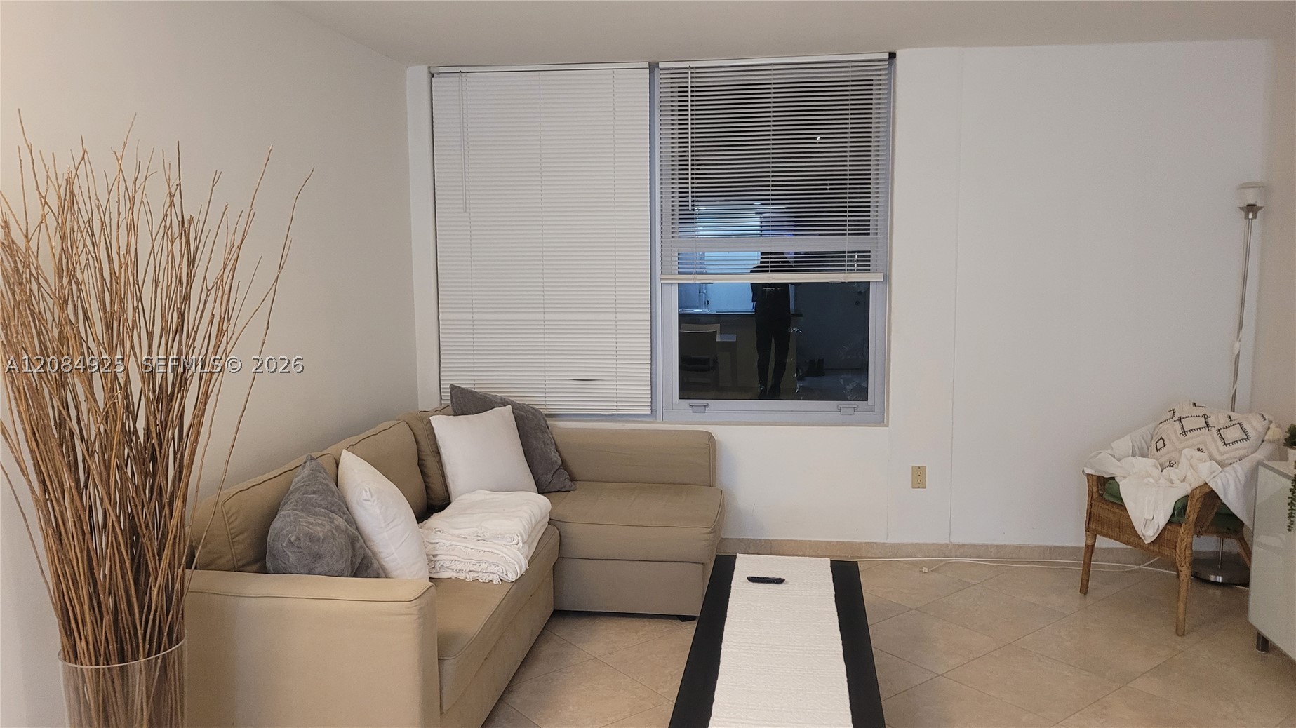2899 Collins Ave 606 Property Photo 12