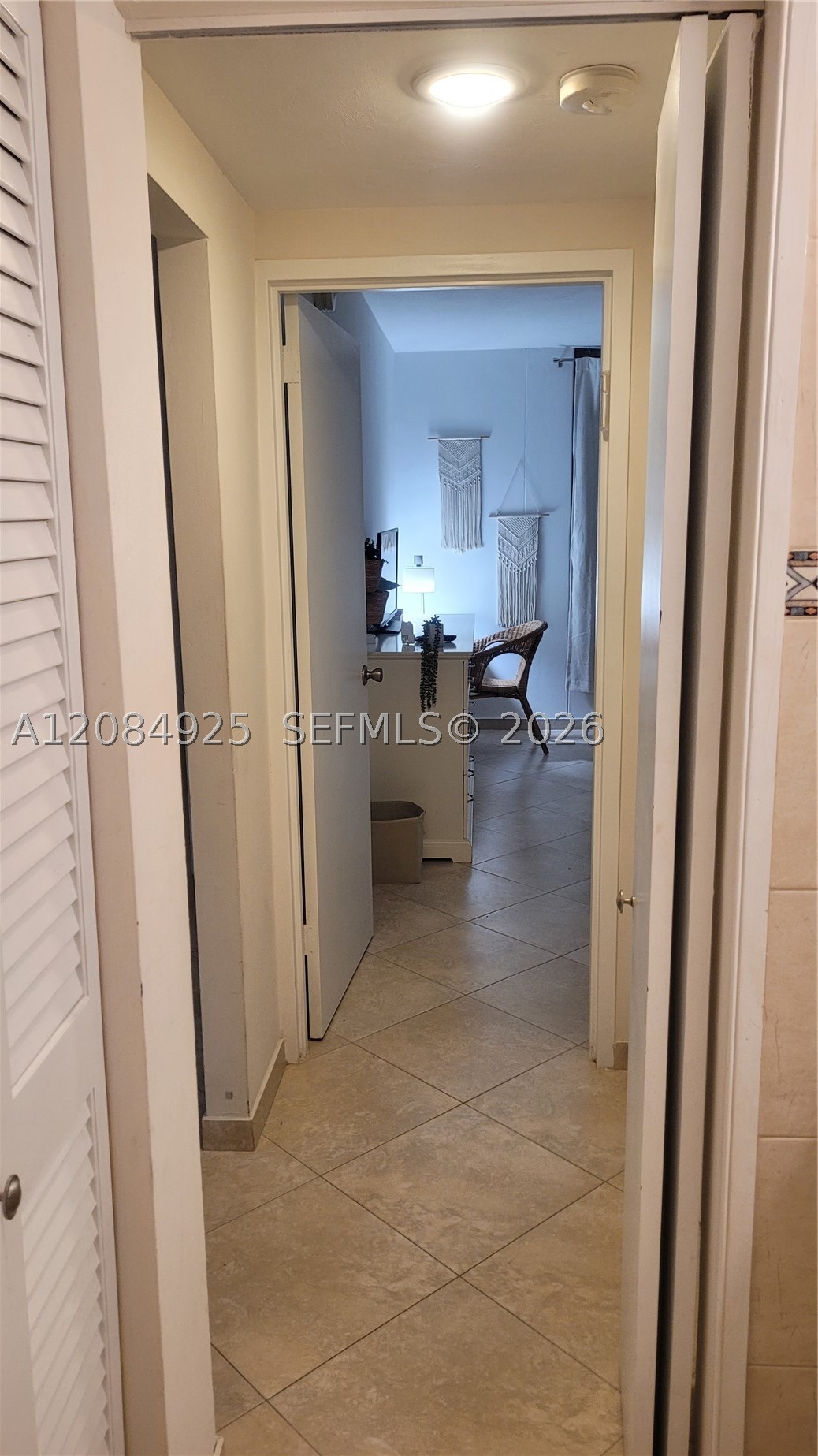 2899 Collins Ave 606 Property Photo 21