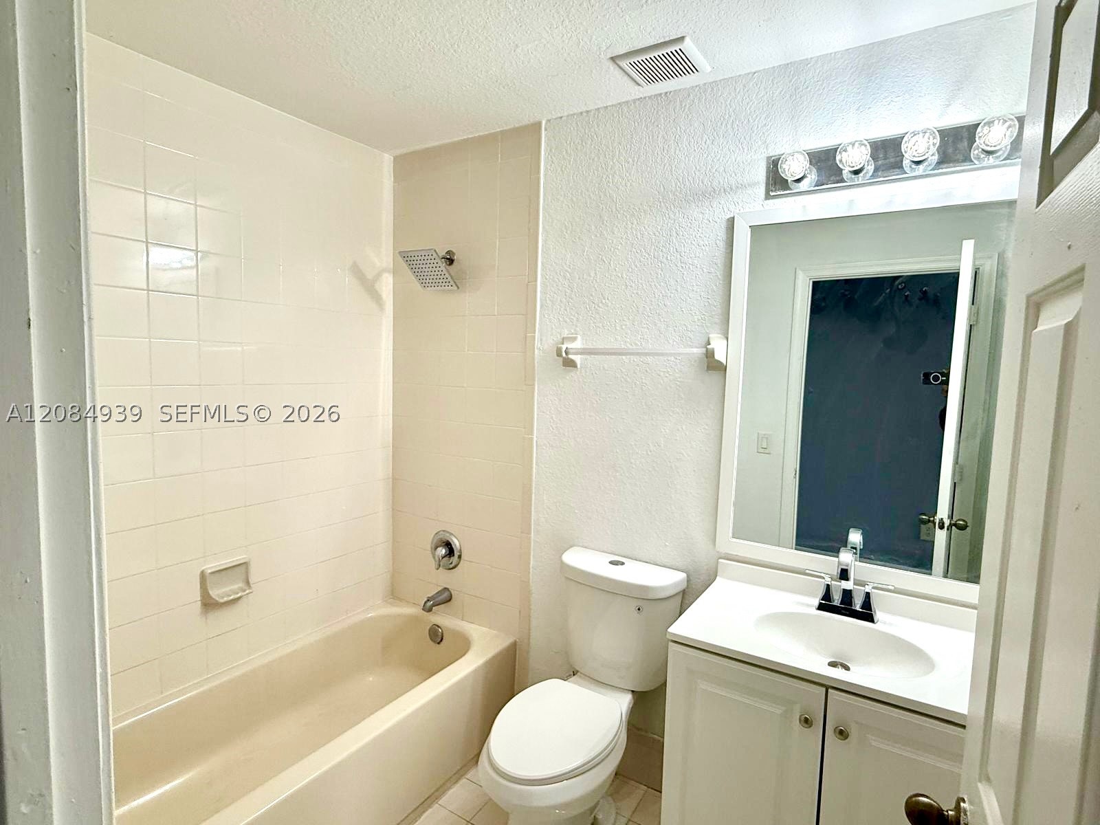 2869 Se 15th Rd 70 Property Photo 2
