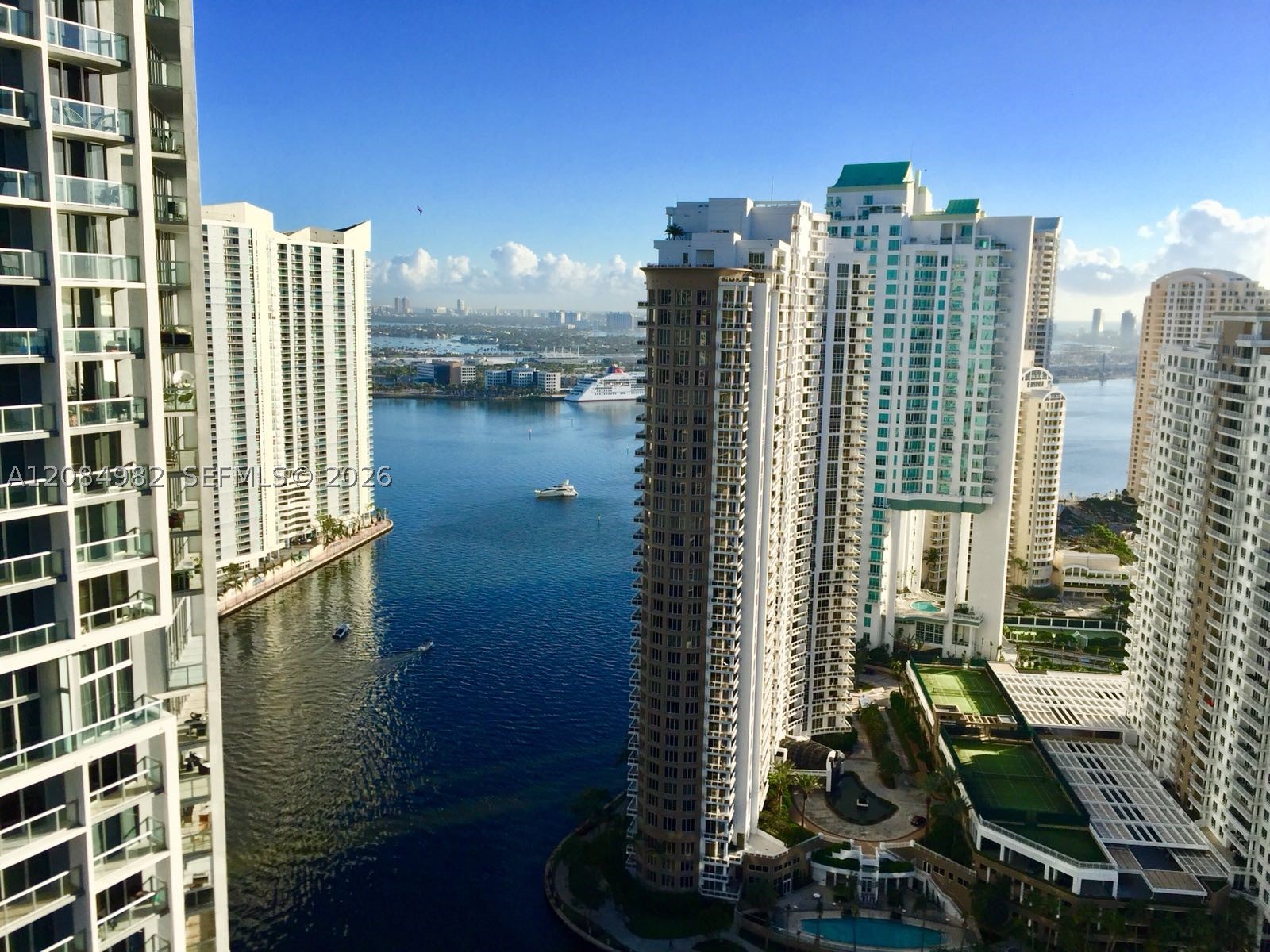 495 Brickell Ave 3410 Property Photo 1