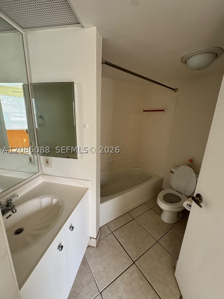 2610 Se 20th Ct 205-a Property Photo 22