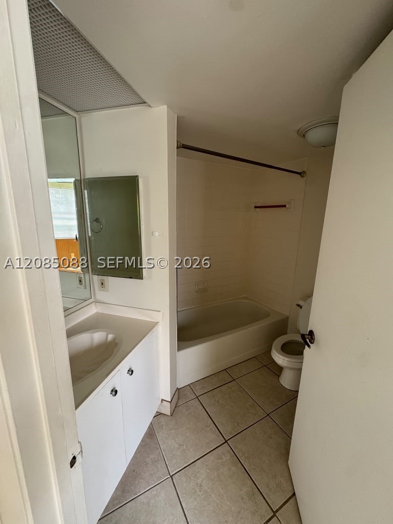 2610 Se 20th Ct 205-a Property Photo 23