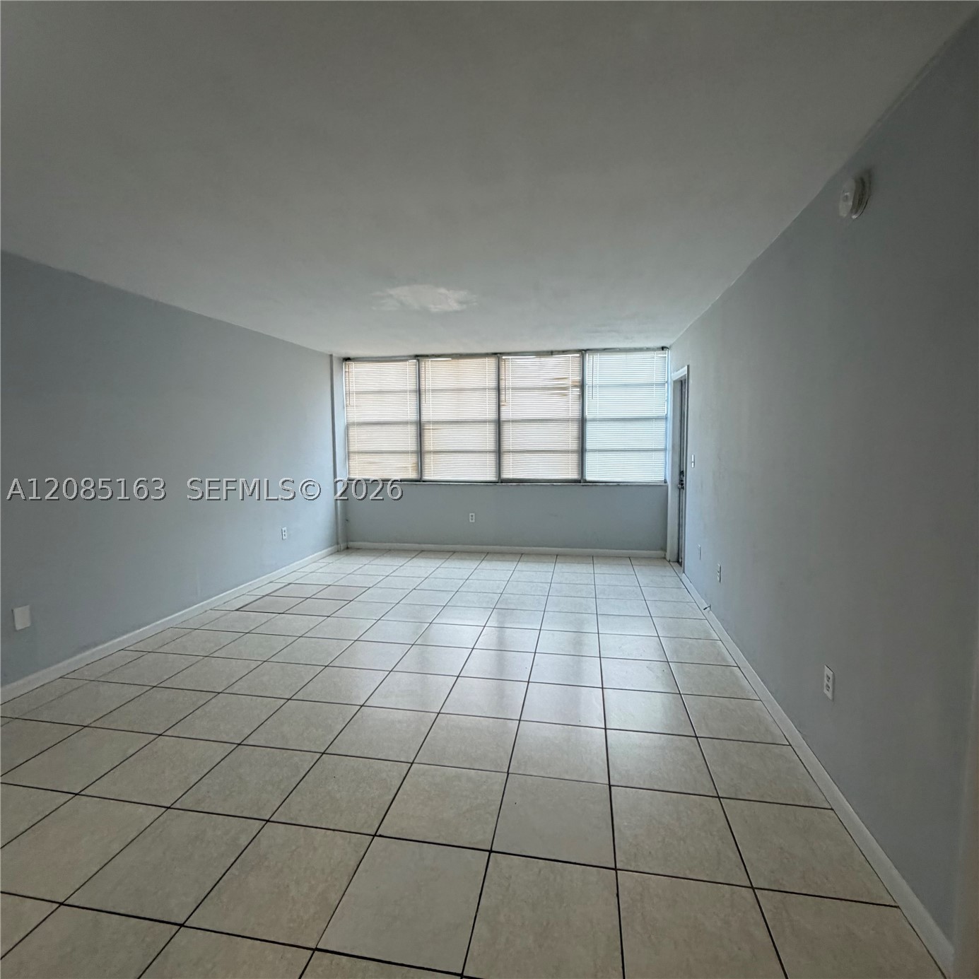 2175 Ne 170th St 307 Property Photo 3