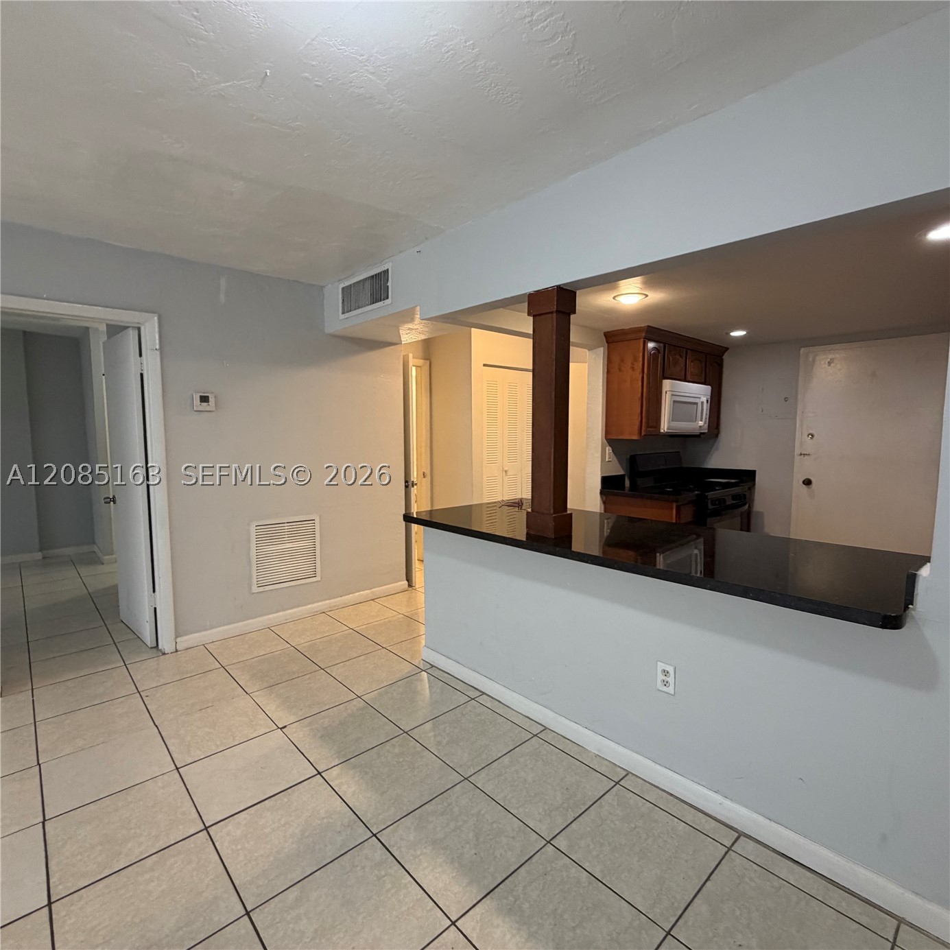 2175 Ne 170th St 307 Property Photo 4