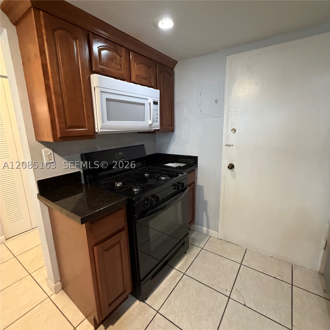 2175 Ne 170th St 307 Property Photo 16
